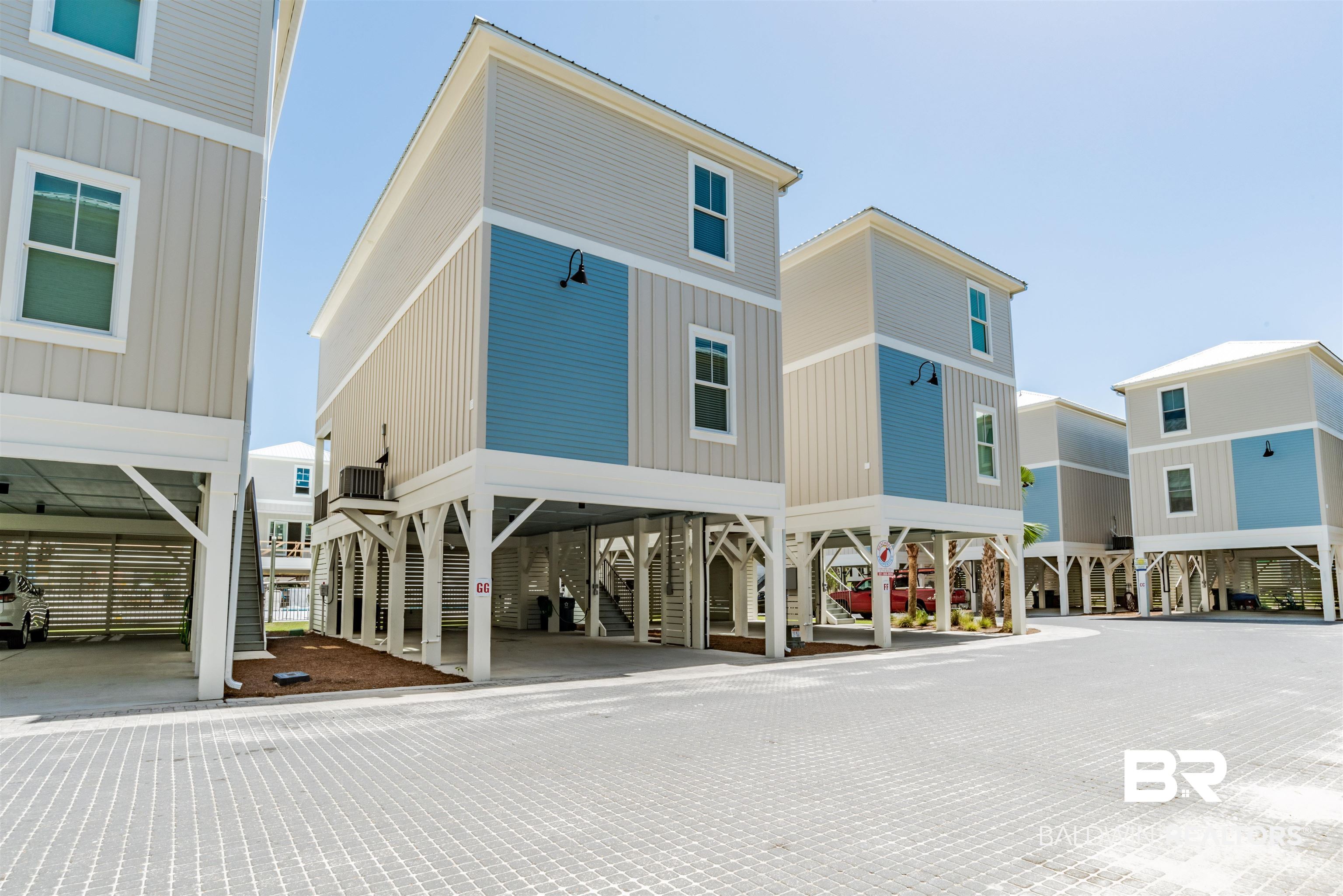 1592 W Beach Boulevard Unit: GG