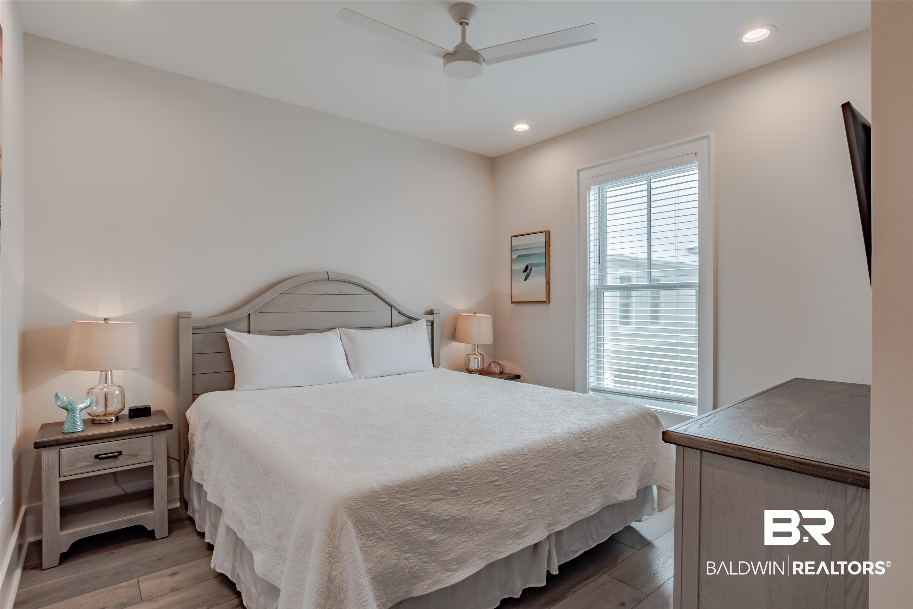 1592 W Beach Boulevard Unit: GG