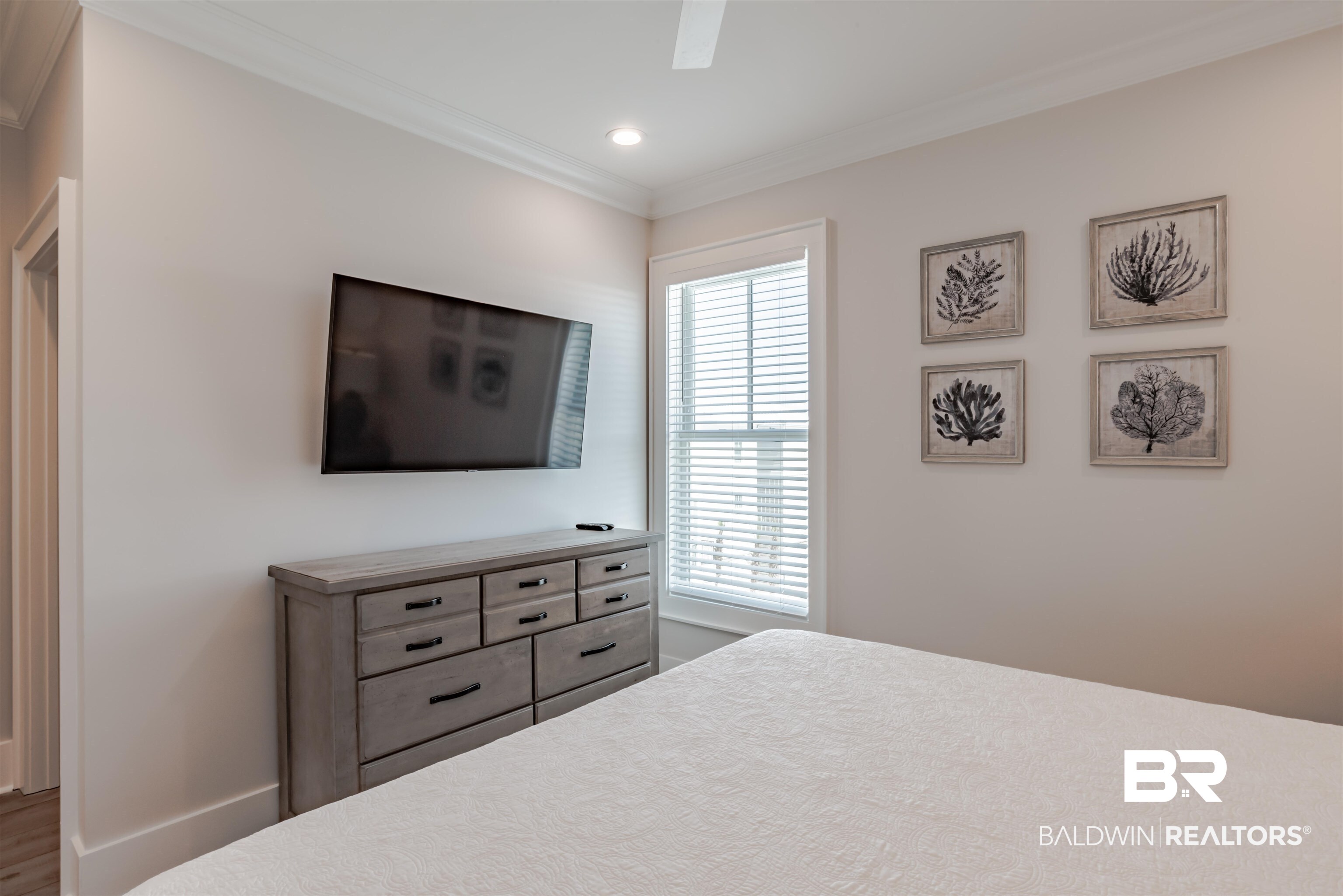 1592 W Beach Boulevard Unit: GG