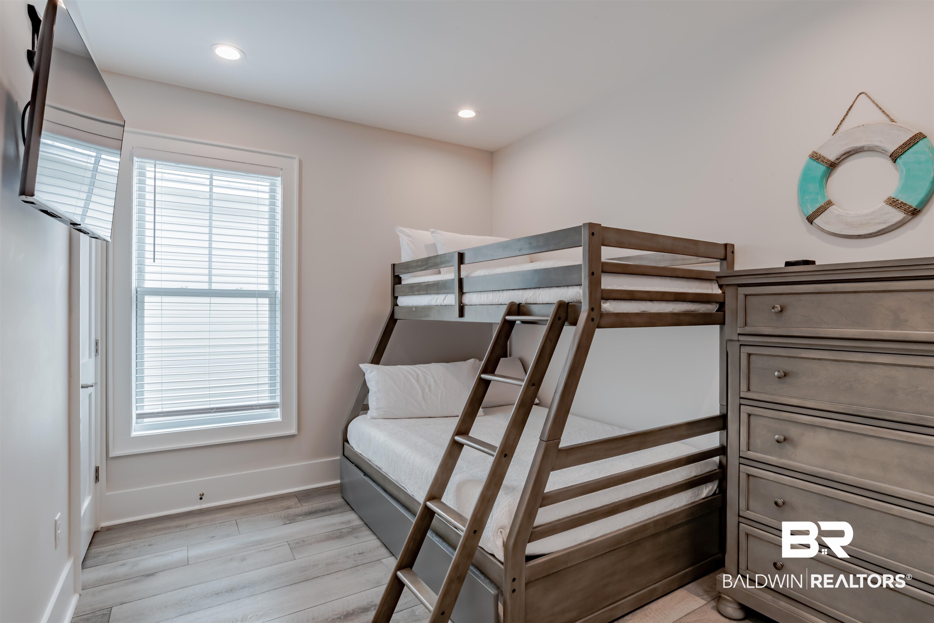 1592 W Beach Boulevard Unit: GG