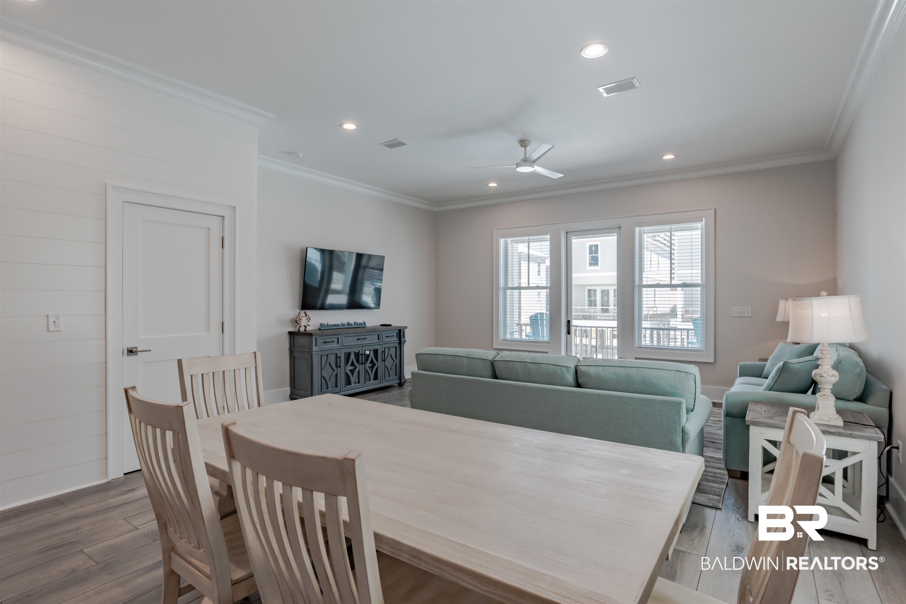 1592 W Beach Boulevard Unit: GG