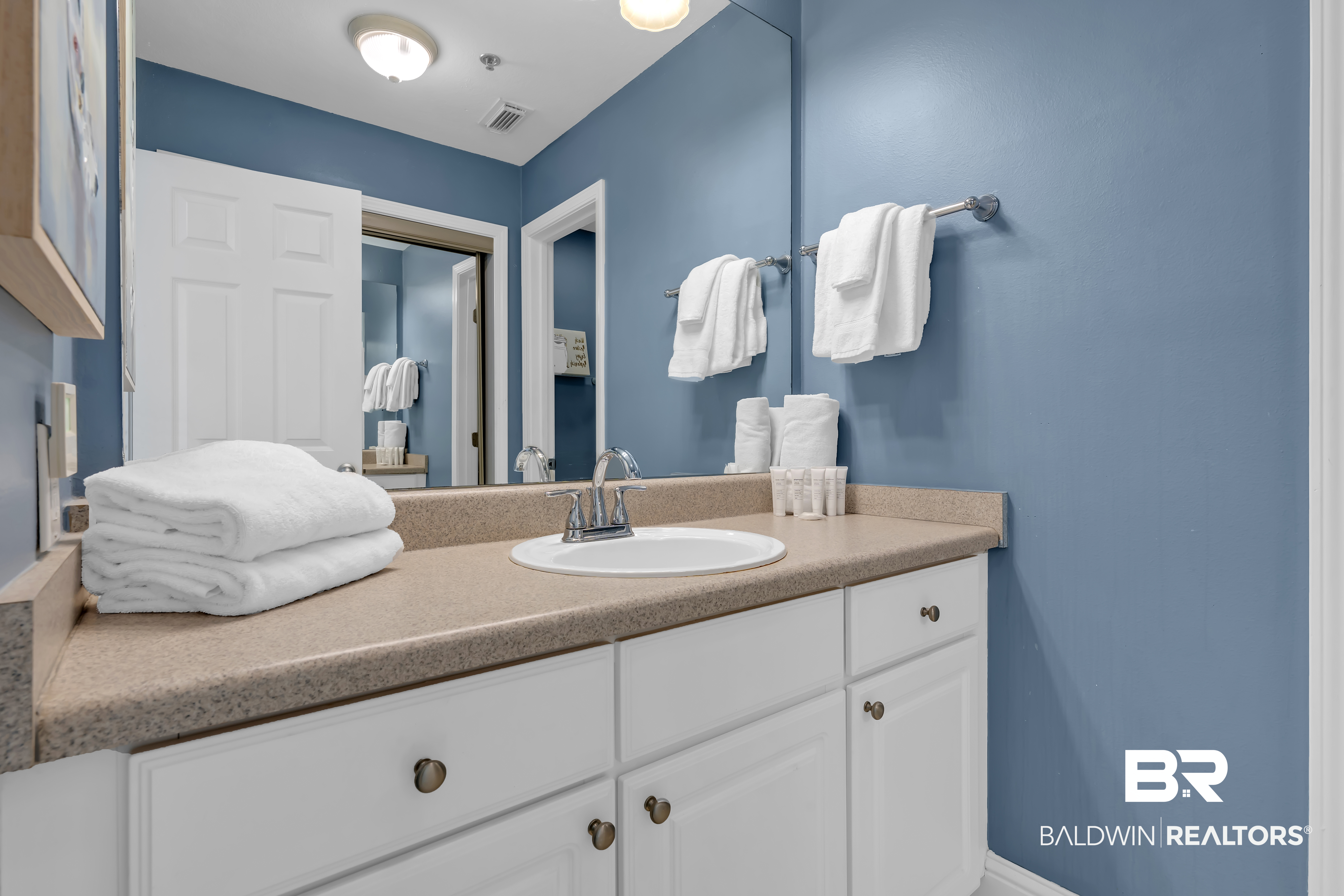 455 E Beach Boulevard UNIT 1201