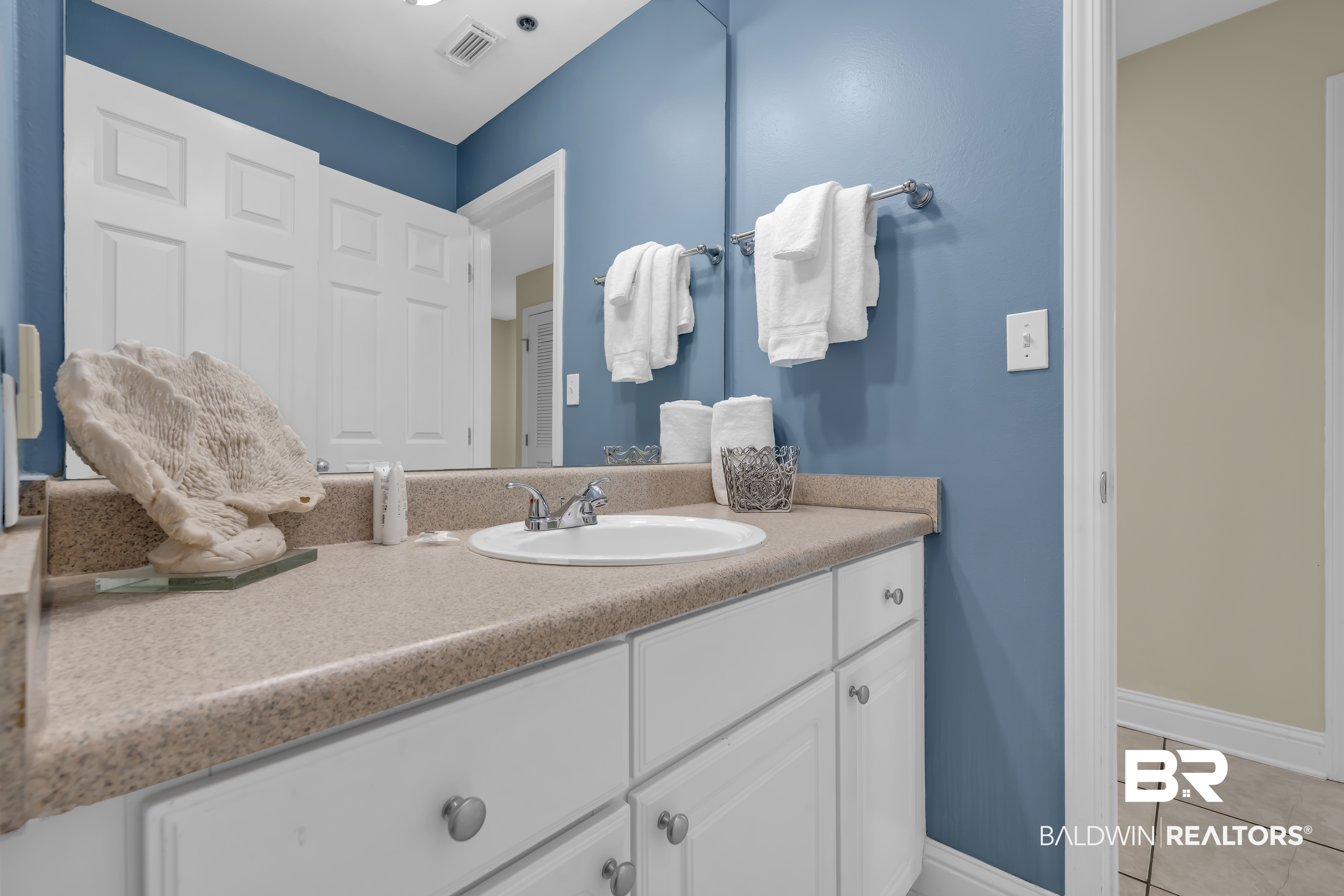 455 E Beach Boulevard UNIT 1201
