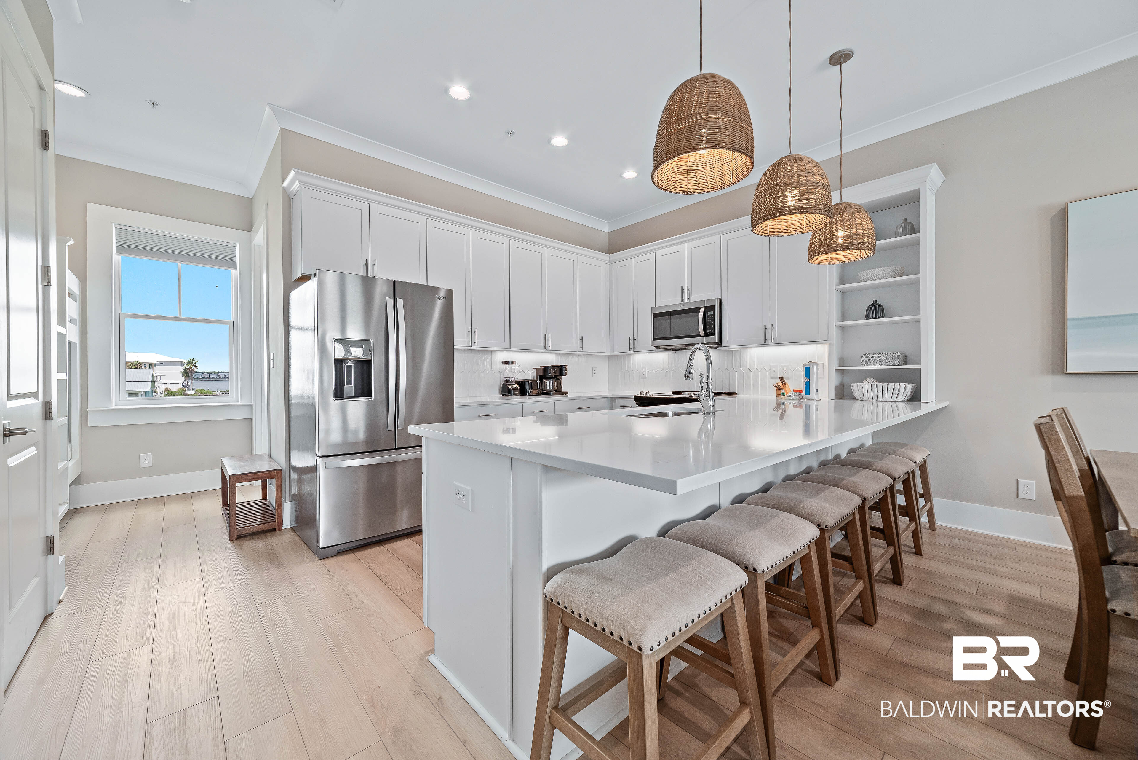951 W Lagoon Avenue UNIT M