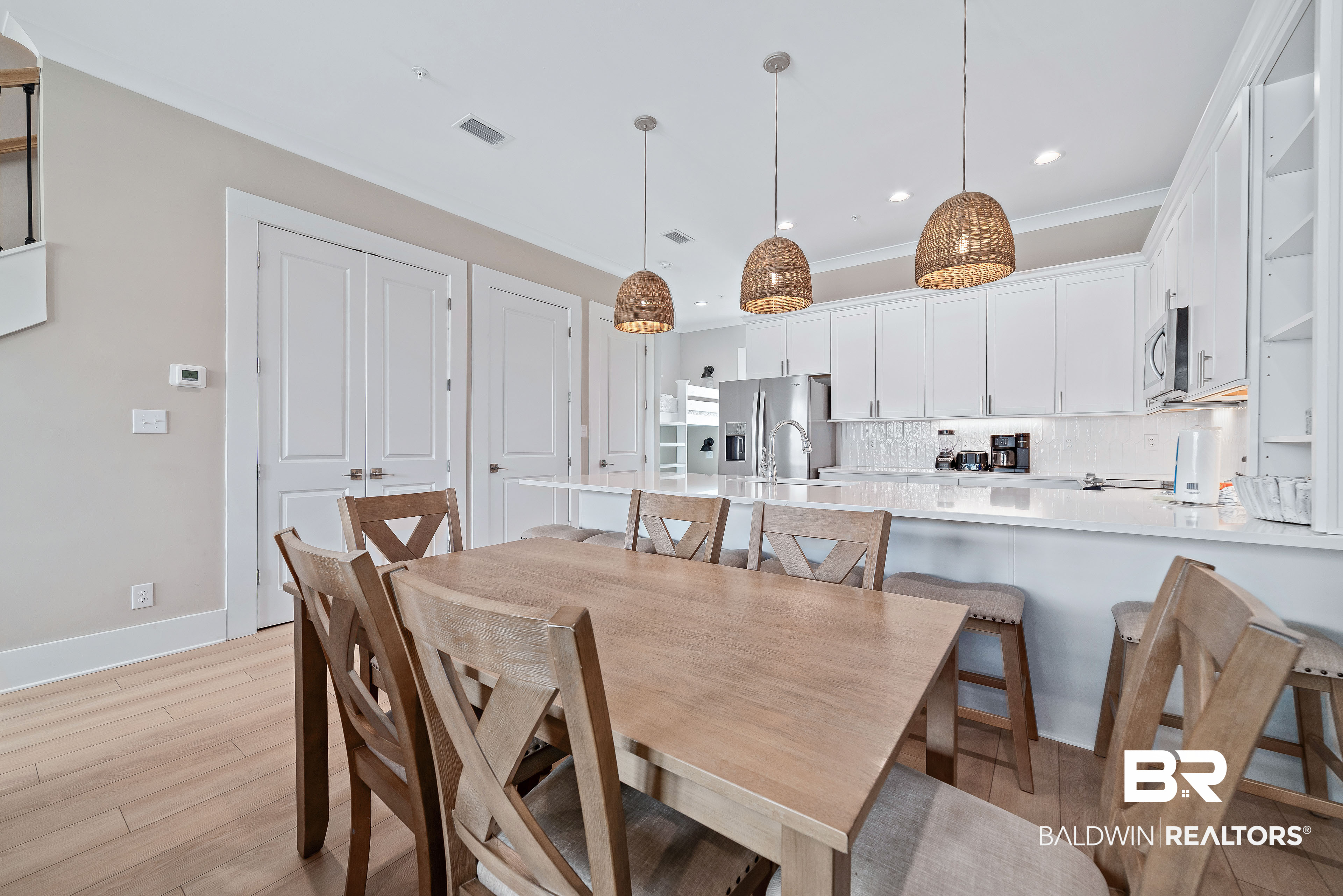 951 W Lagoon Avenue UNIT M