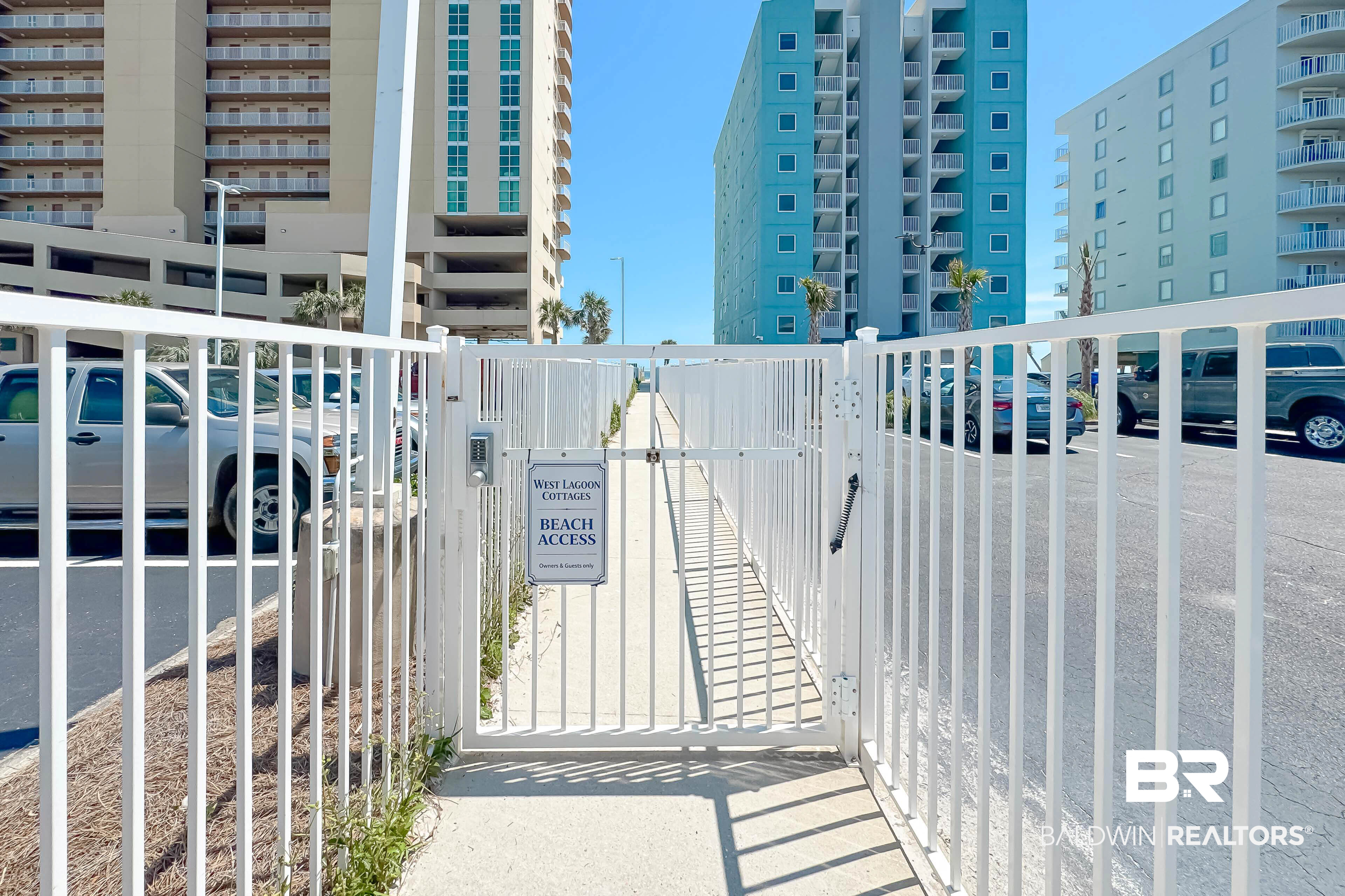 951 W Lagoon Avenue UNIT M