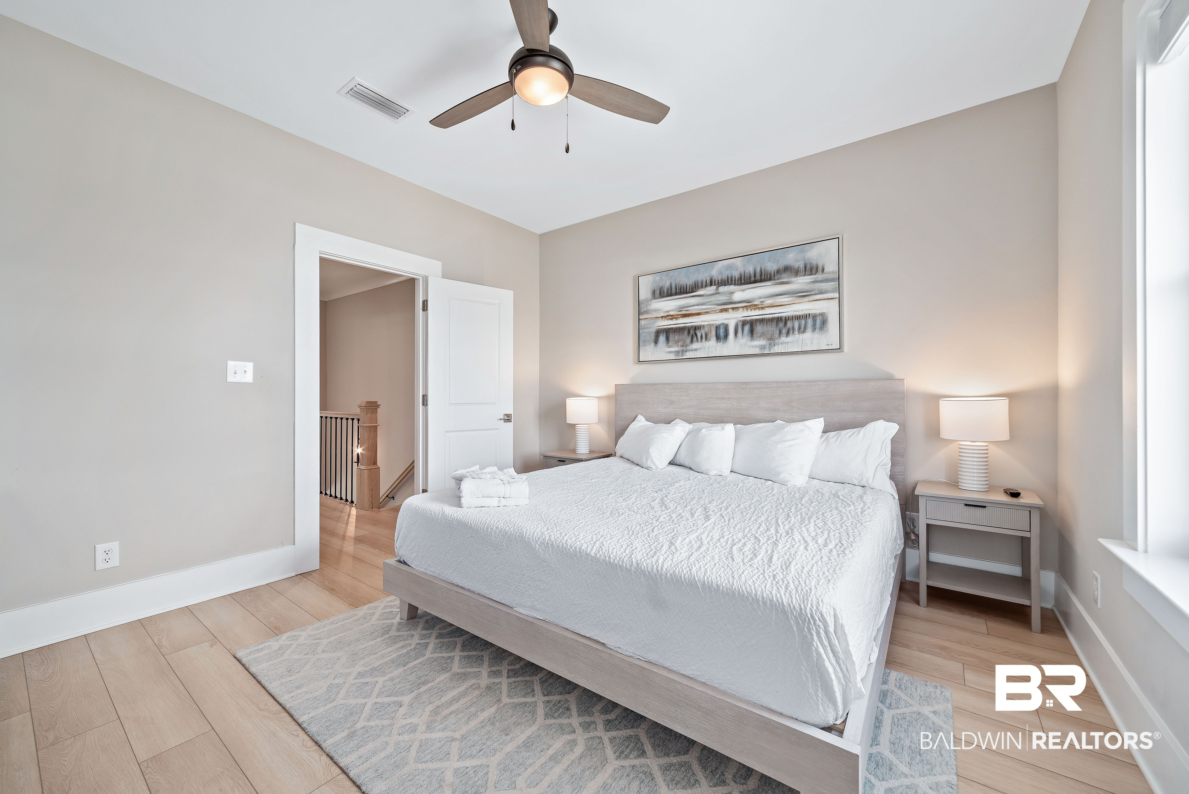 951 W Lagoon Avenue UNIT M