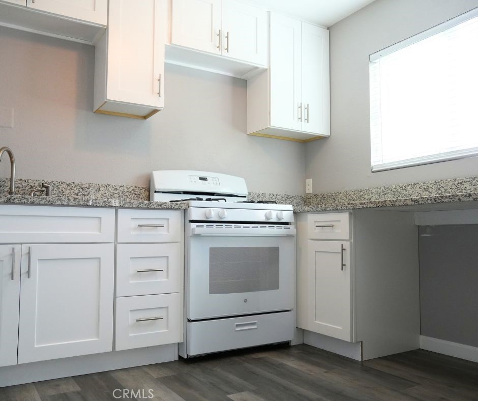 7525 FLORENCE AVE 14