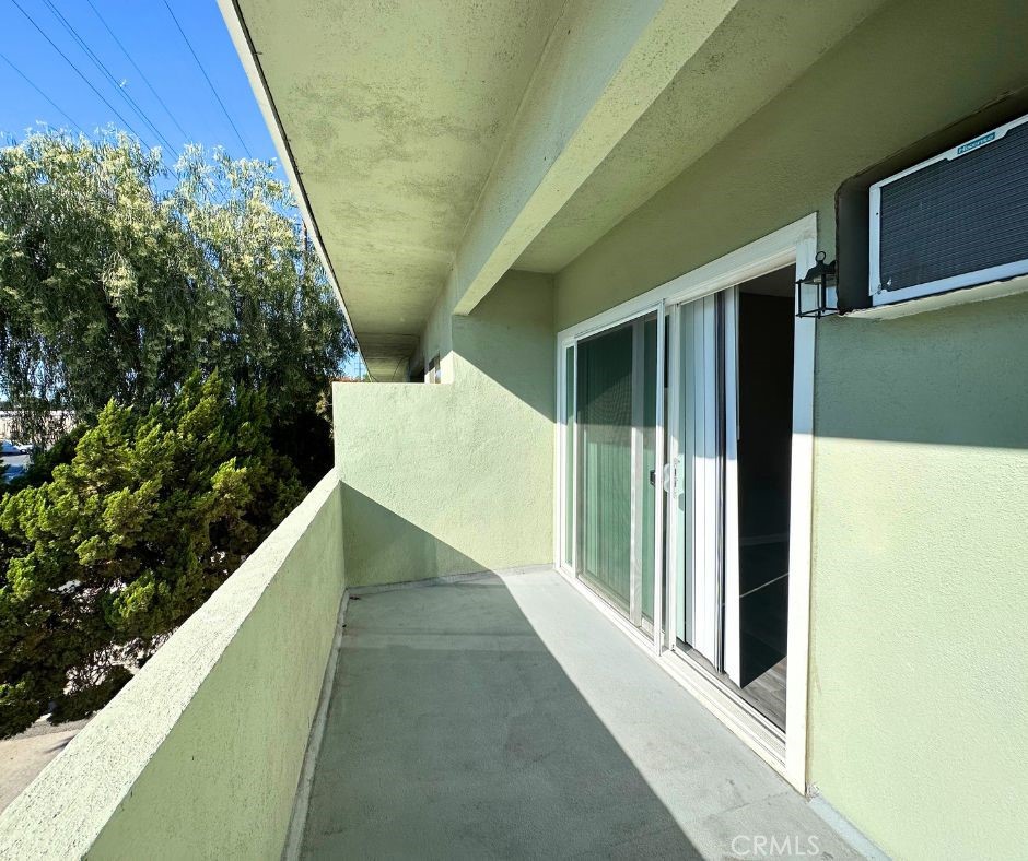 7525 FLORENCE AVE 14