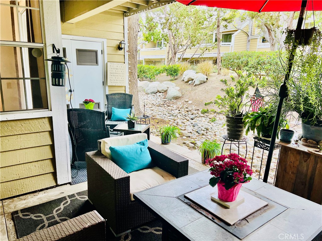 3710 S Bear Street 90