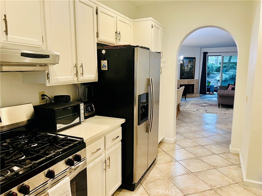 3710 S Bear Street 90