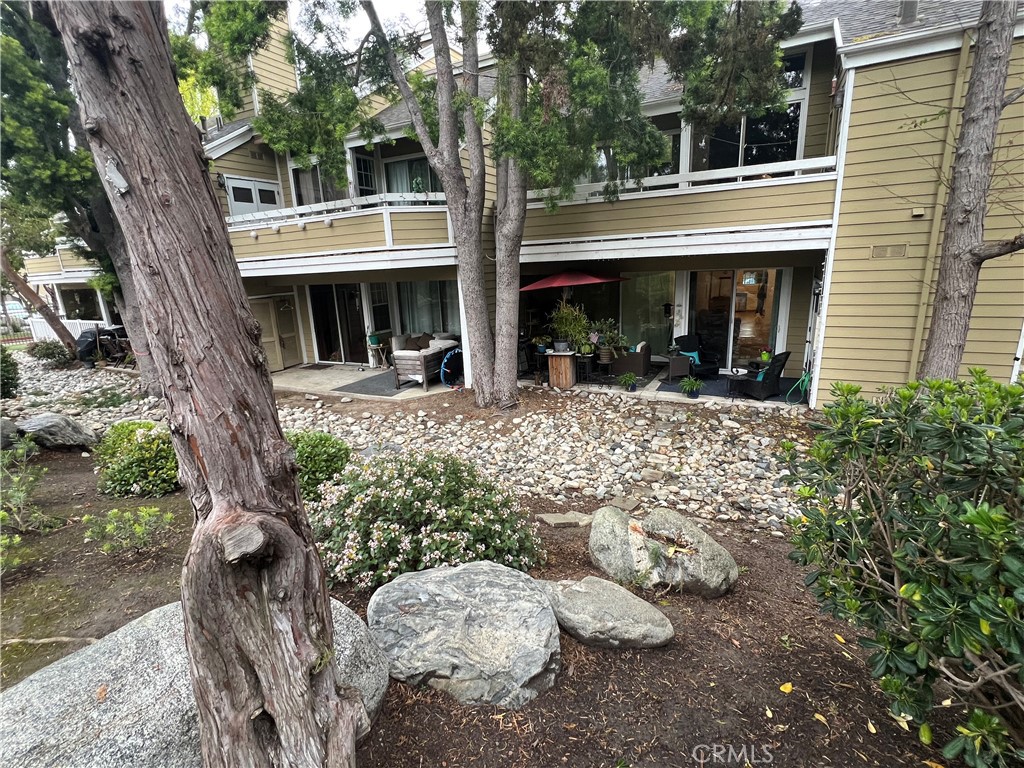 3710 S Bear Street 90