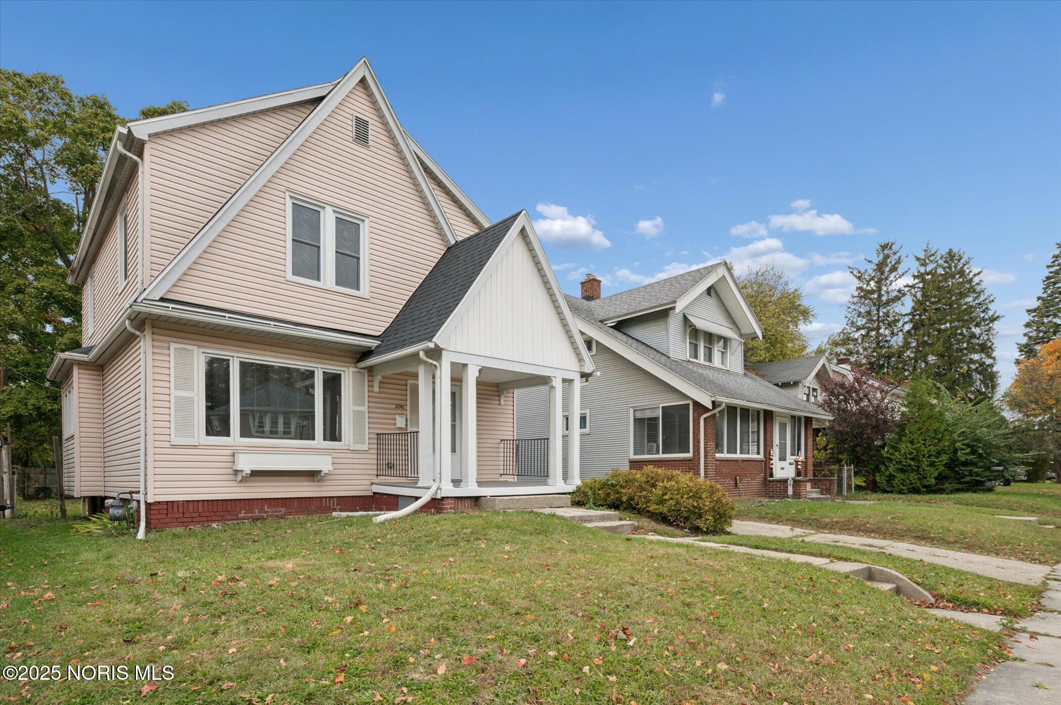 2041 Perth Street