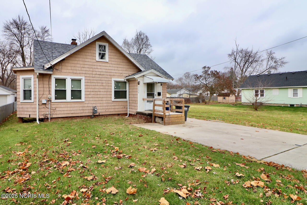 3334 Thelma Drive