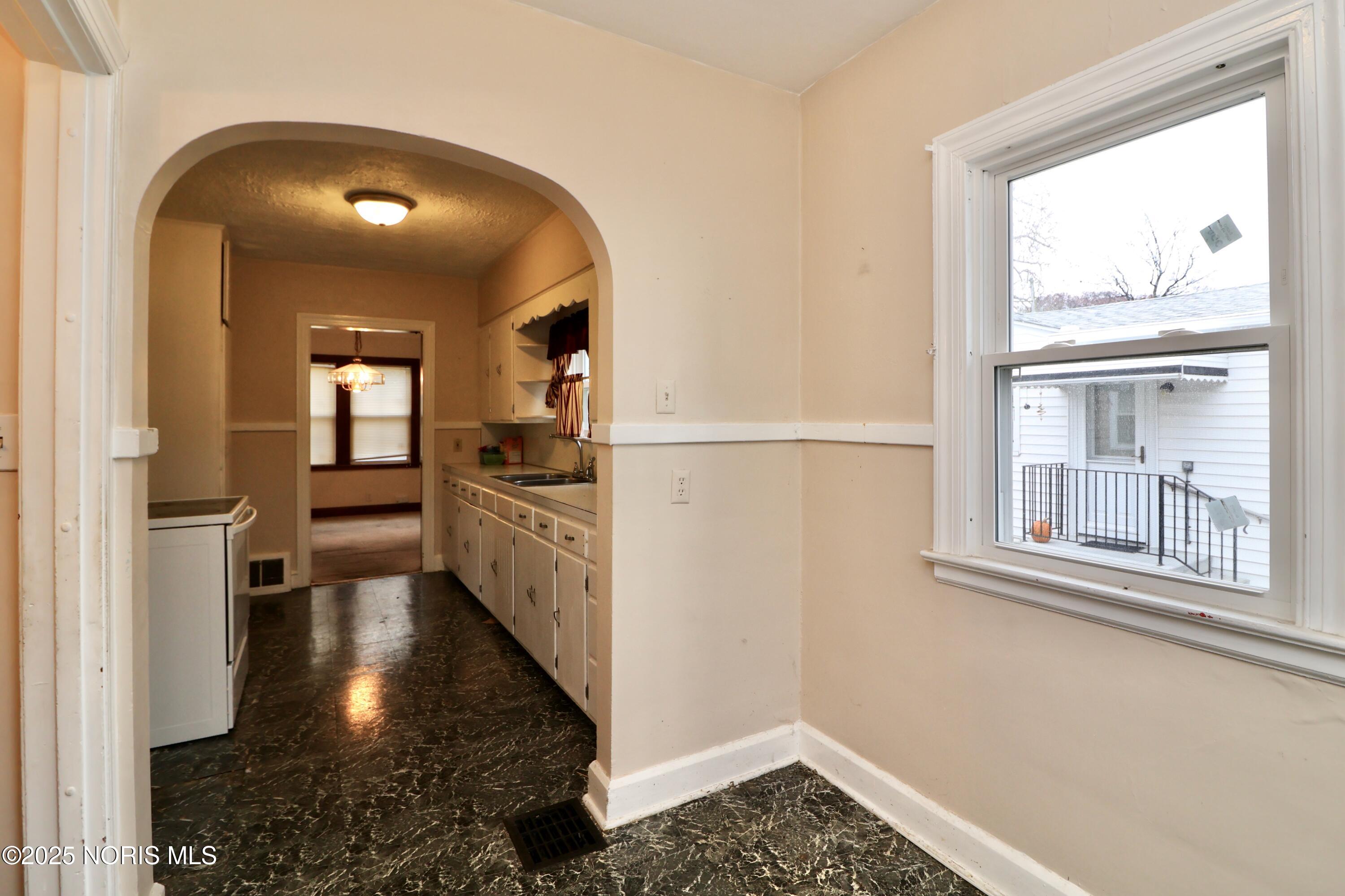 3334 Thelma Drive