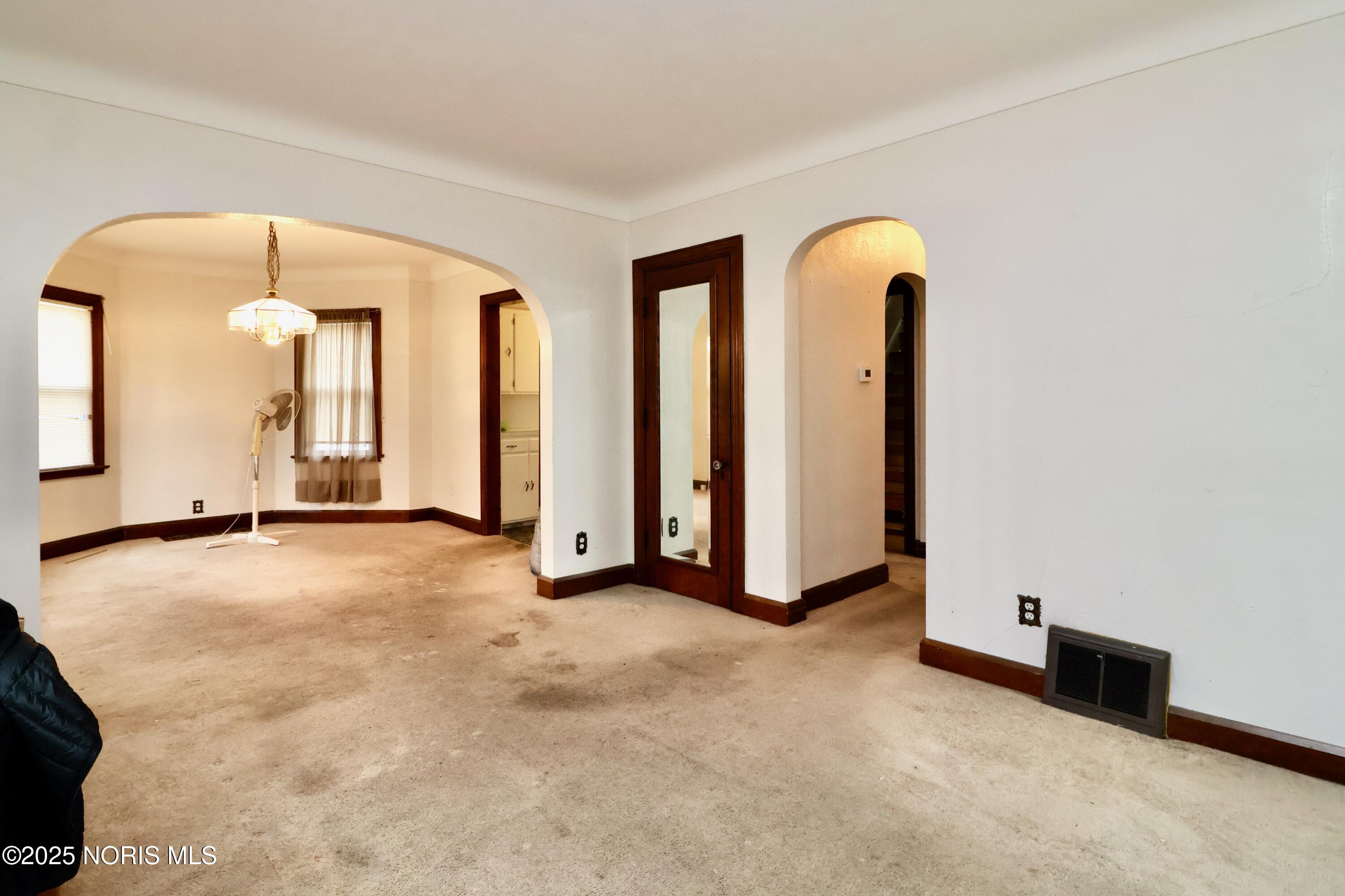 3334 Thelma Drive