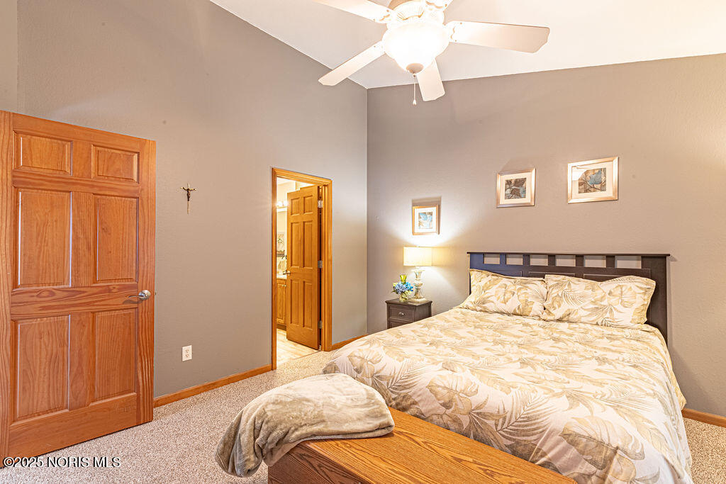 1566 N Redhawk Drive