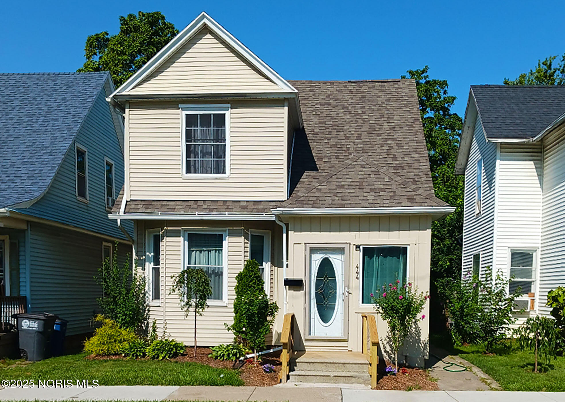 444 Raymer Boulevard