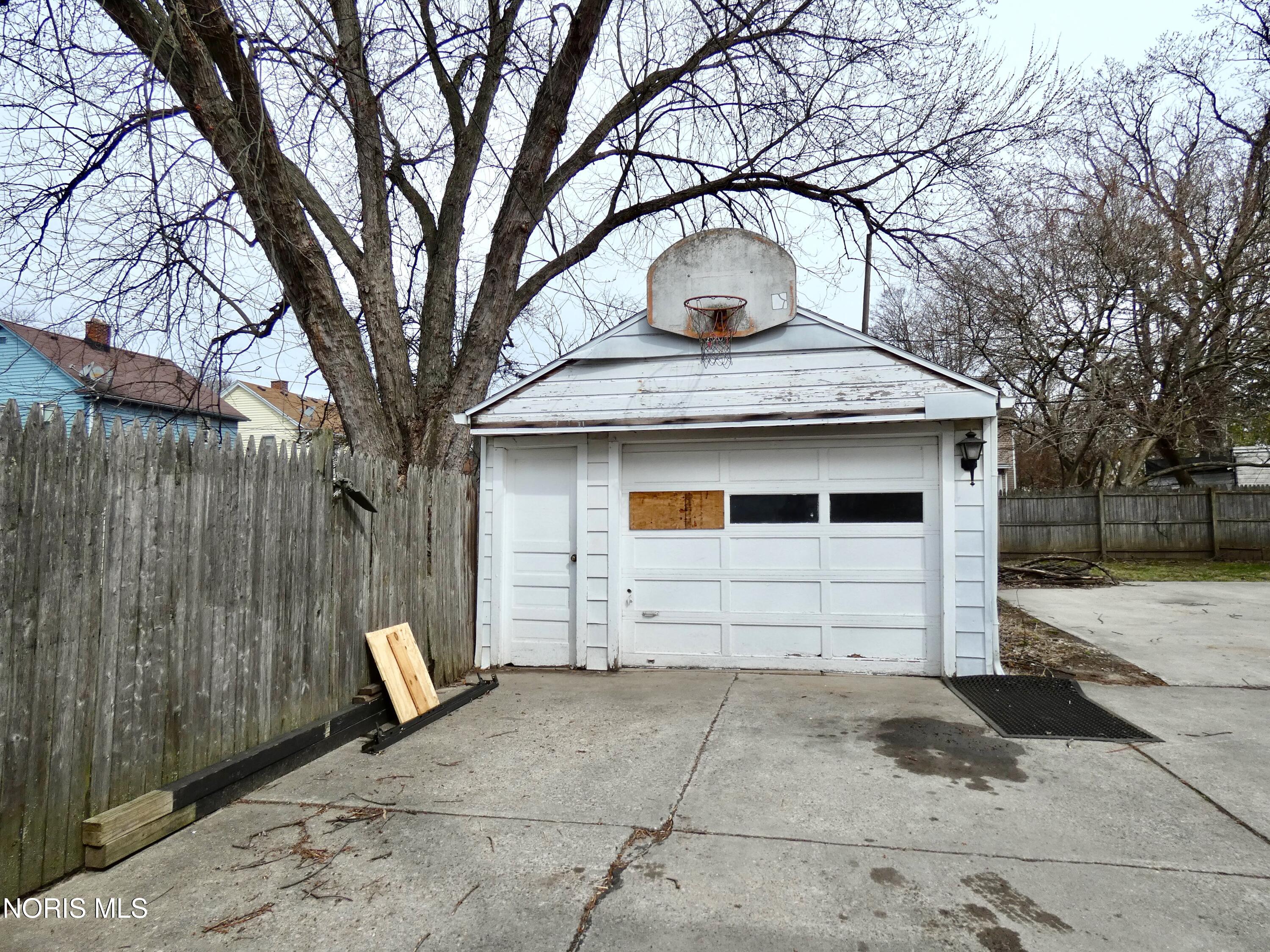 1546 Gould Road