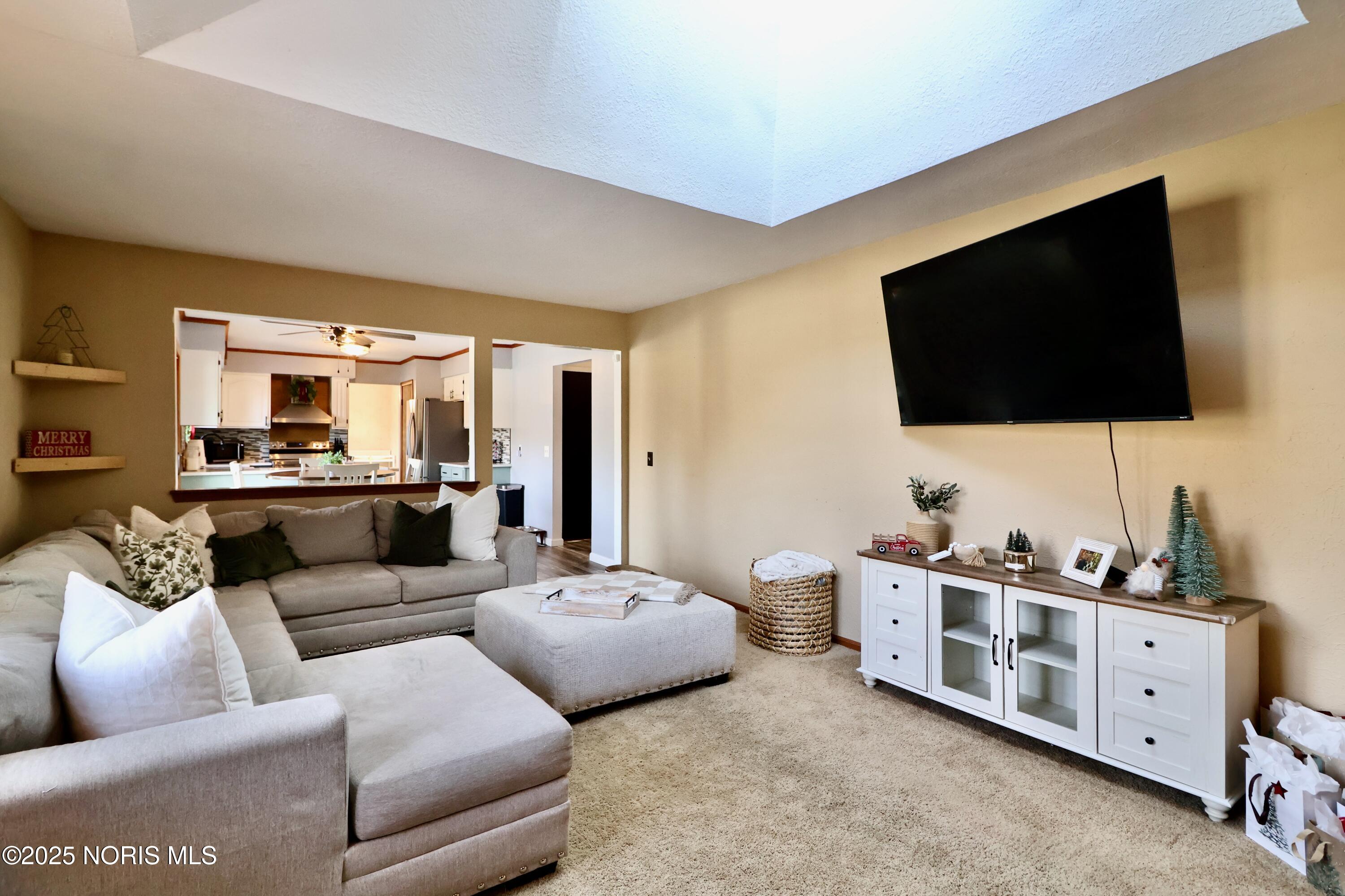 7070 Country Creek Road