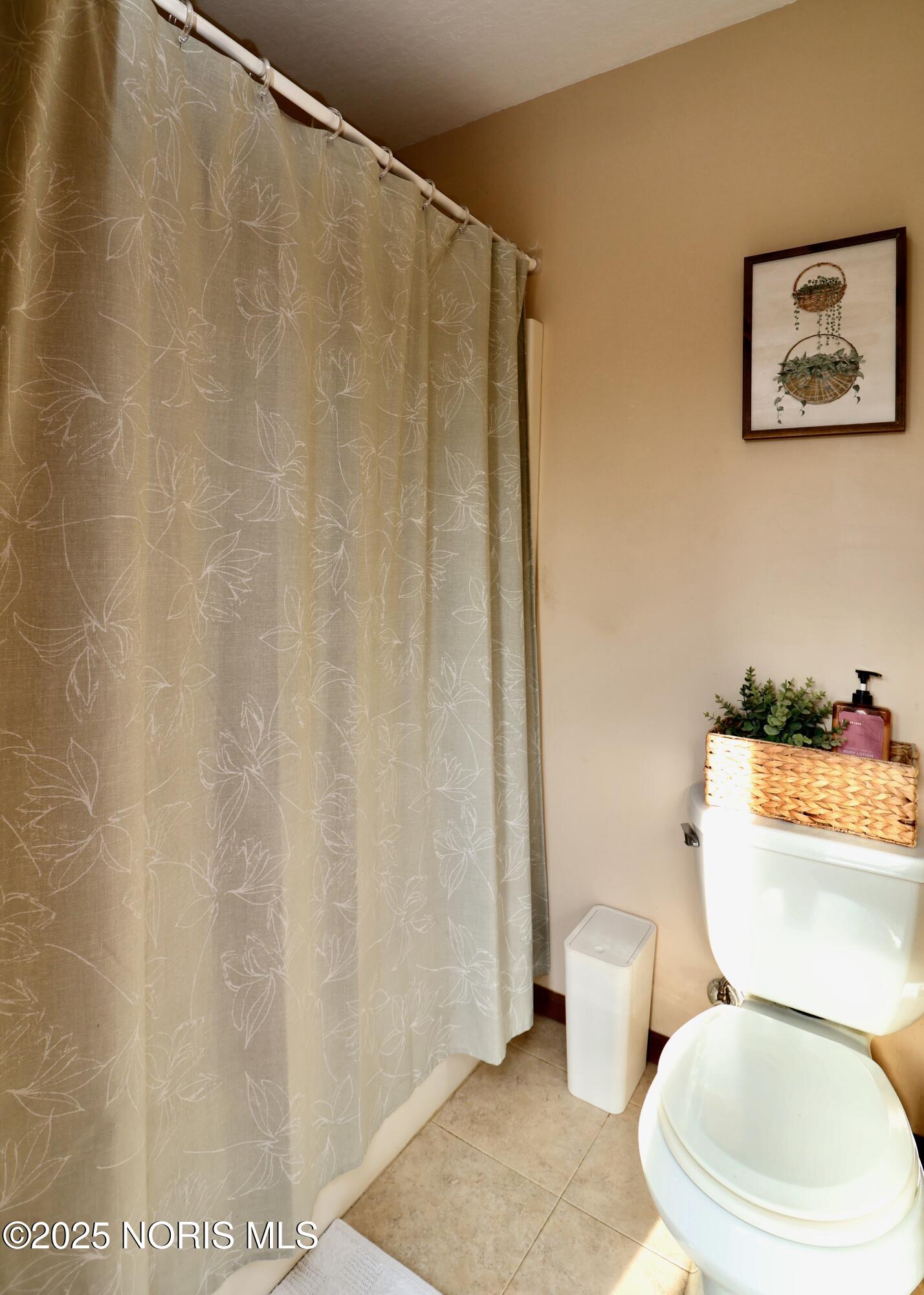 7070 Country Creek Road