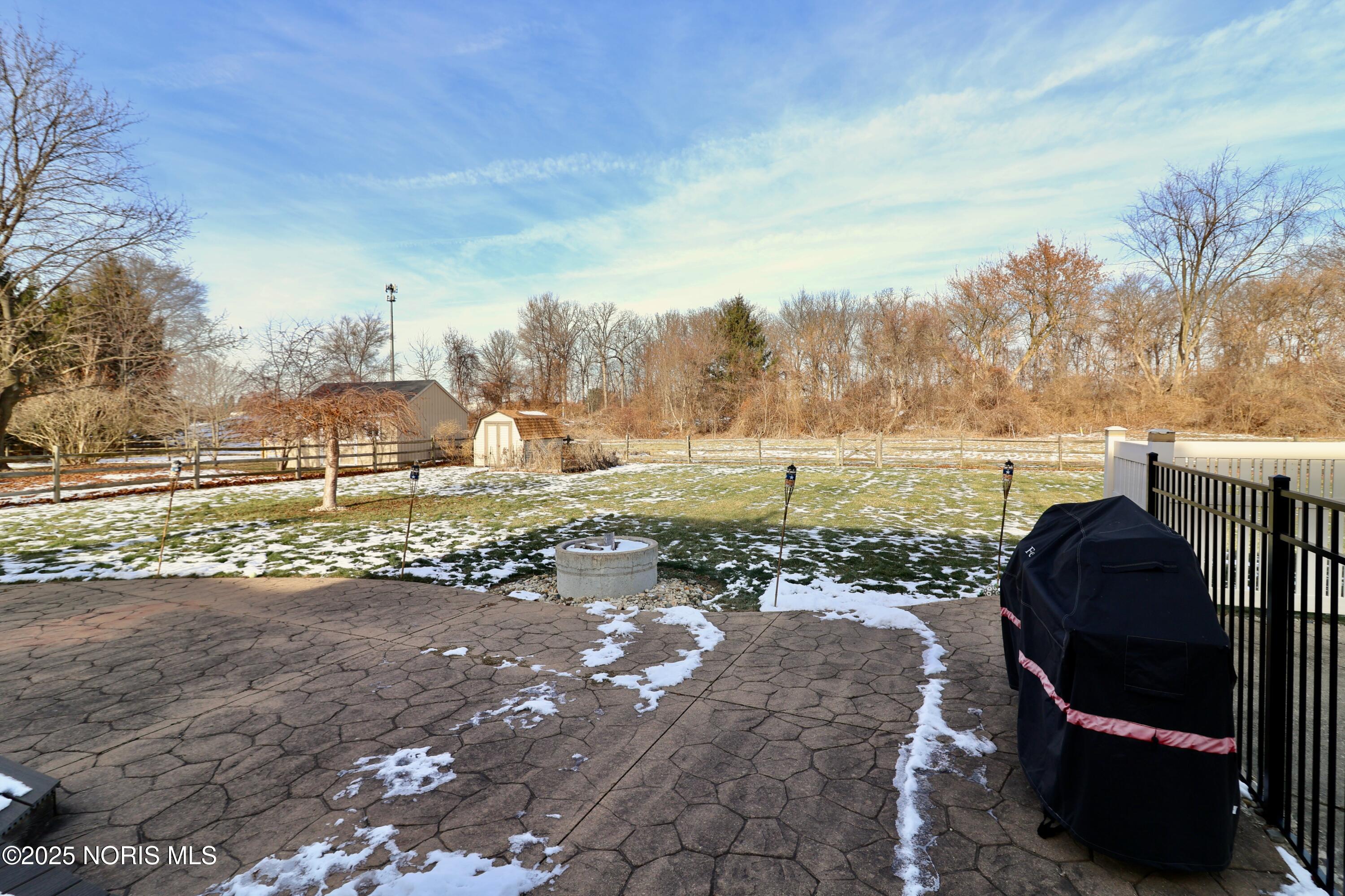 7070 Country Creek Road