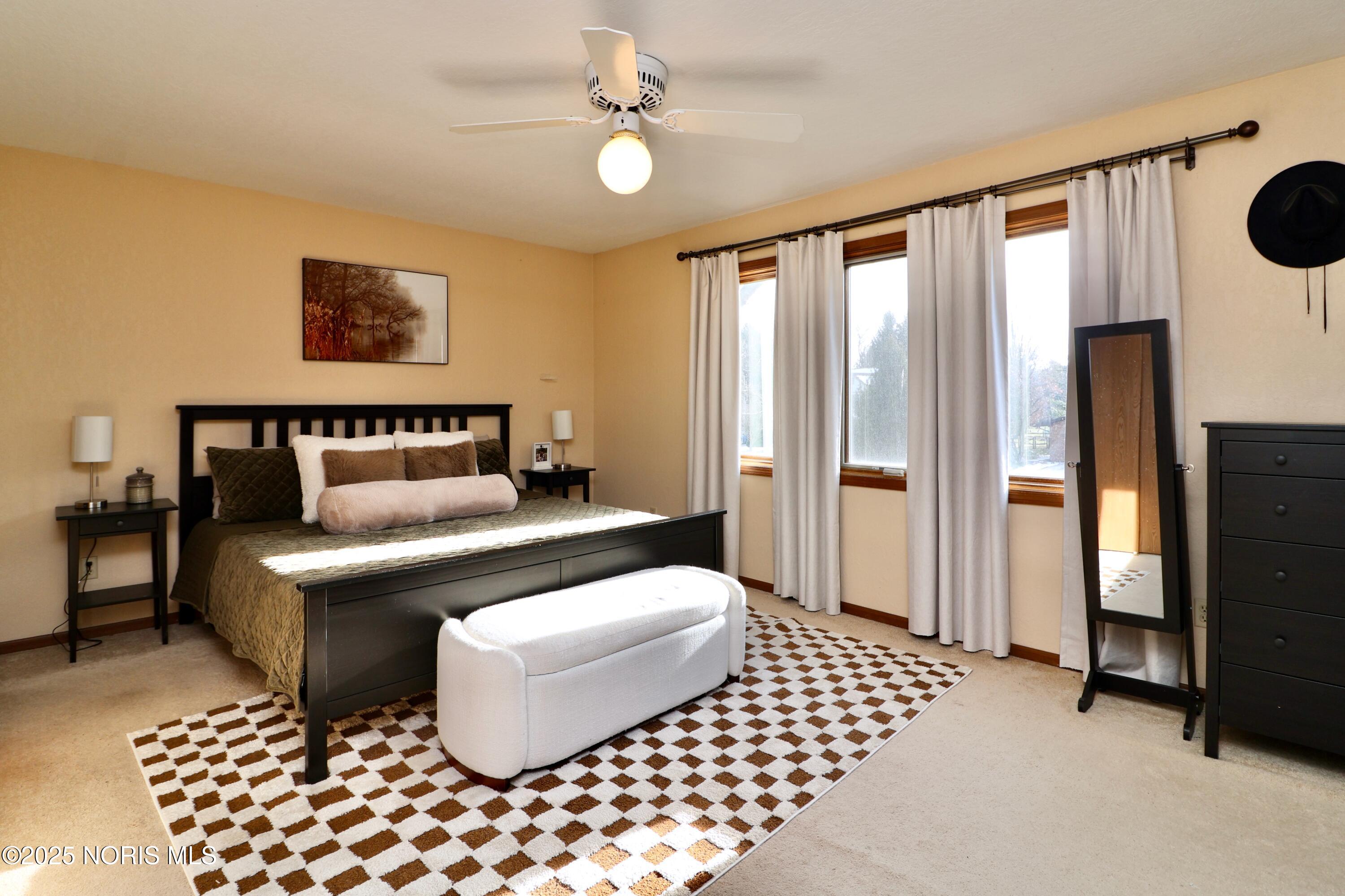 7070 Country Creek Road