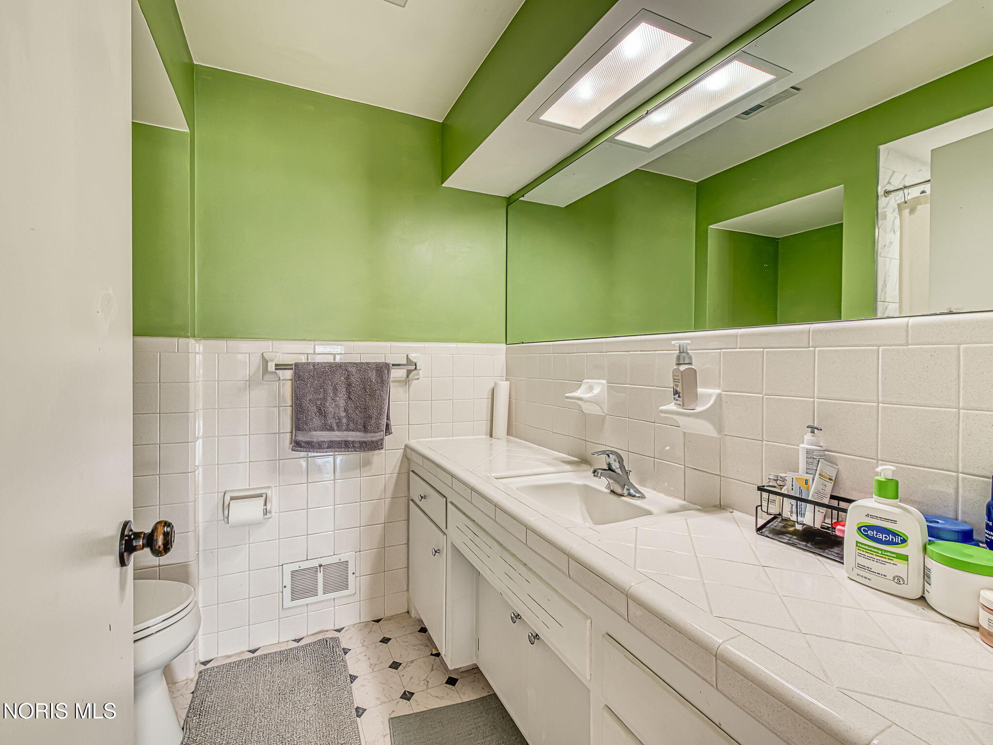 2130 Richards Road, Apt 1