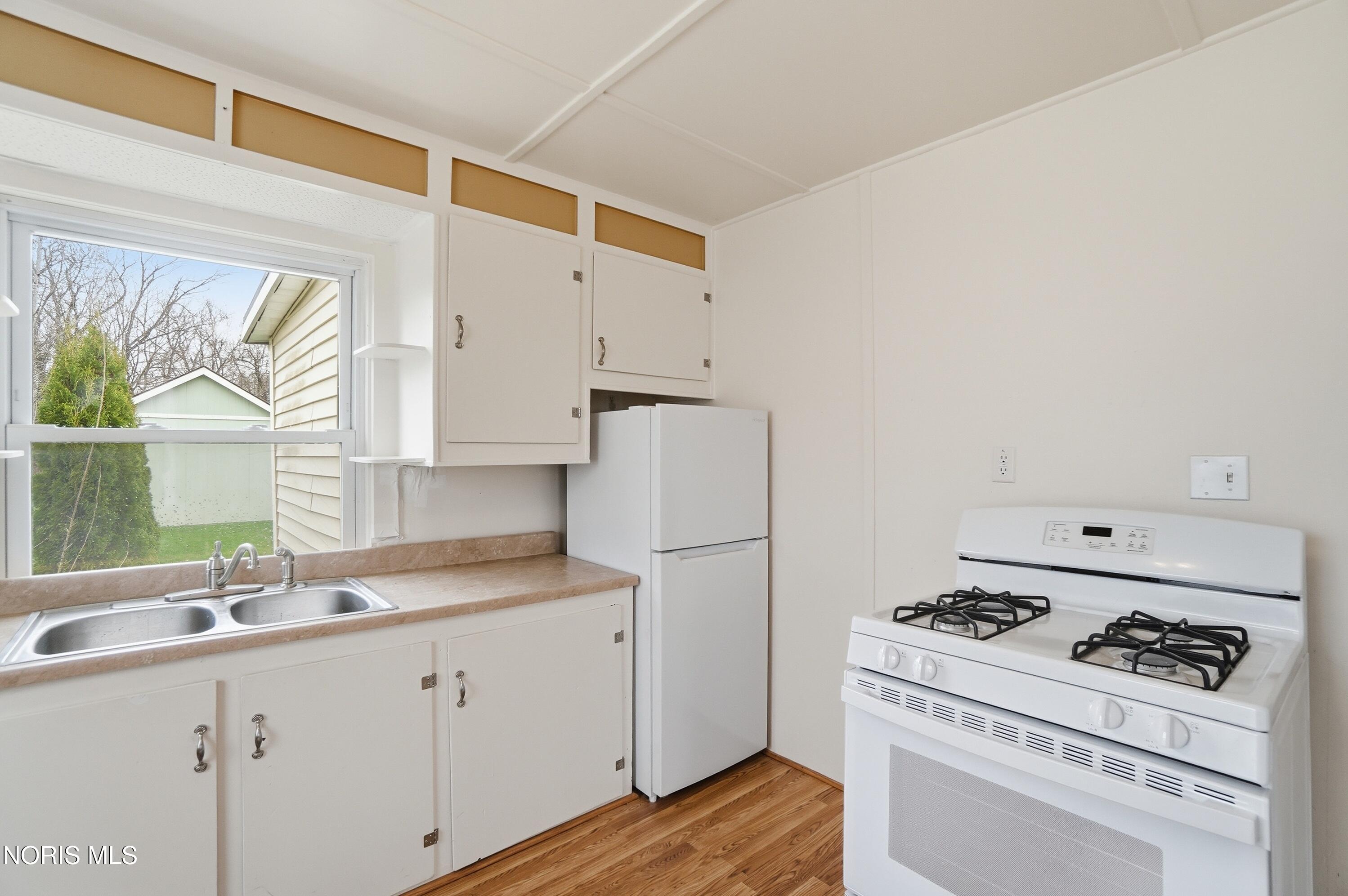 859 Walnut Street