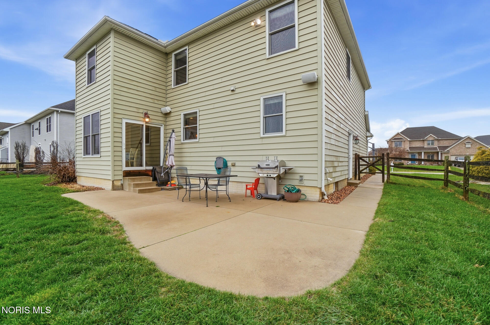 14677 Lake Meadows Drive