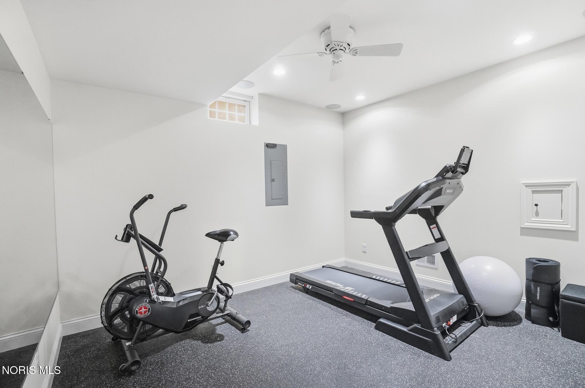 14677 Lake Meadows Drive