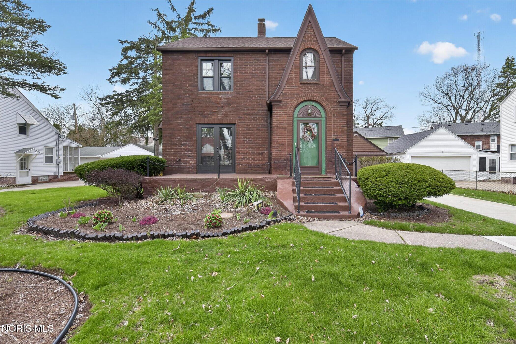 1528 Glenbrook Drive