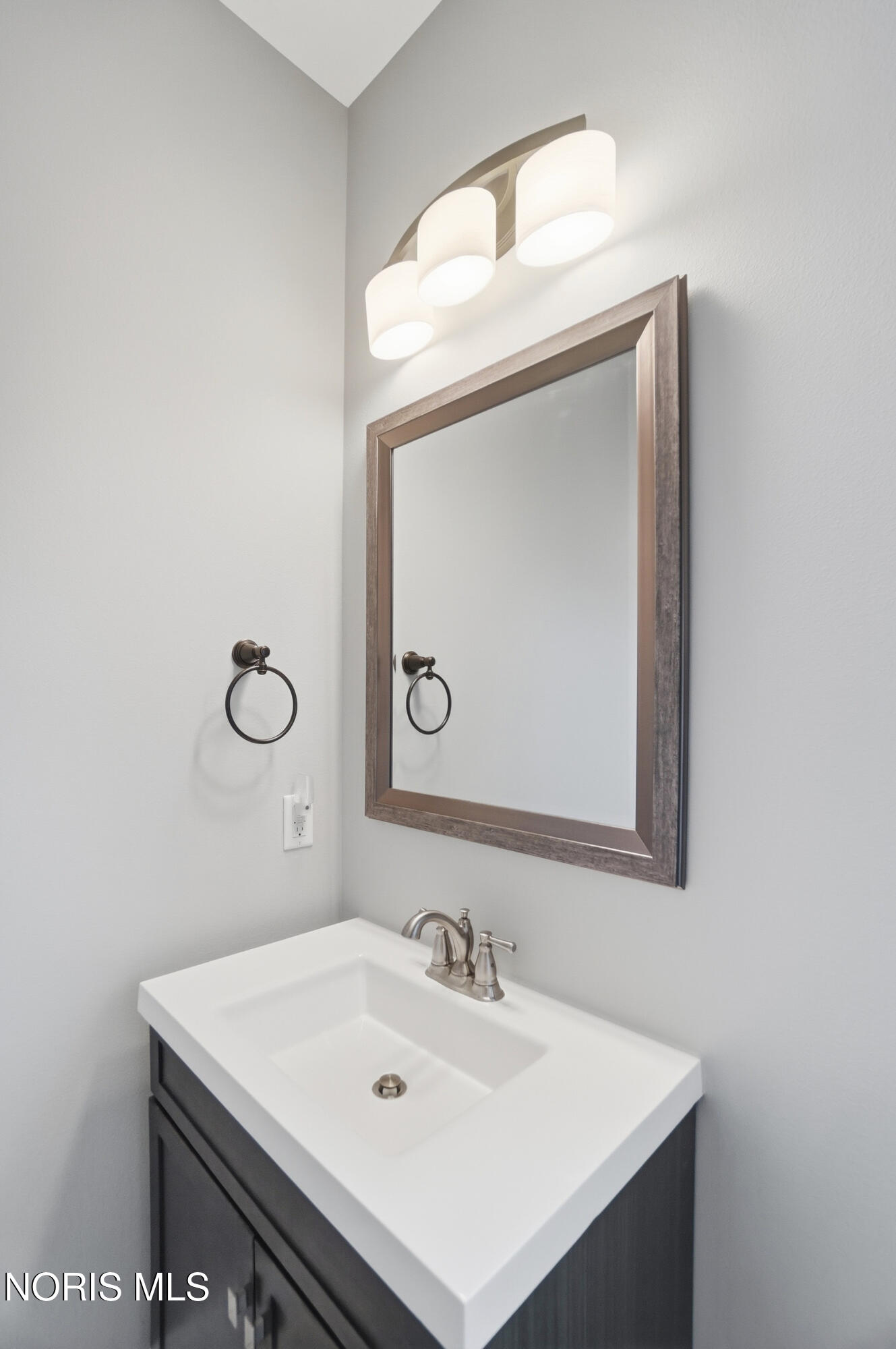 9751 Coopers Hawk Court