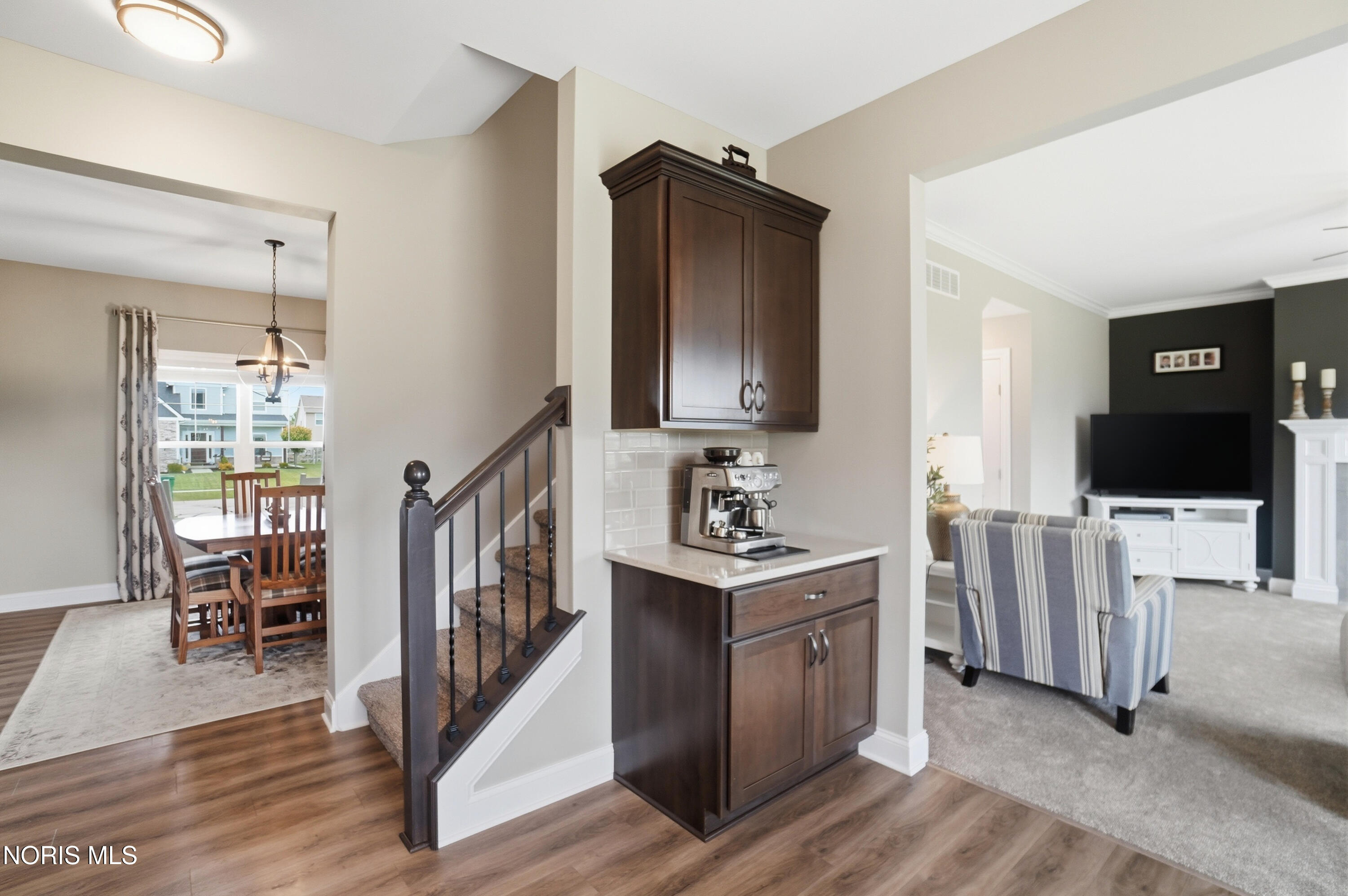 9751 Coopers Hawk Court