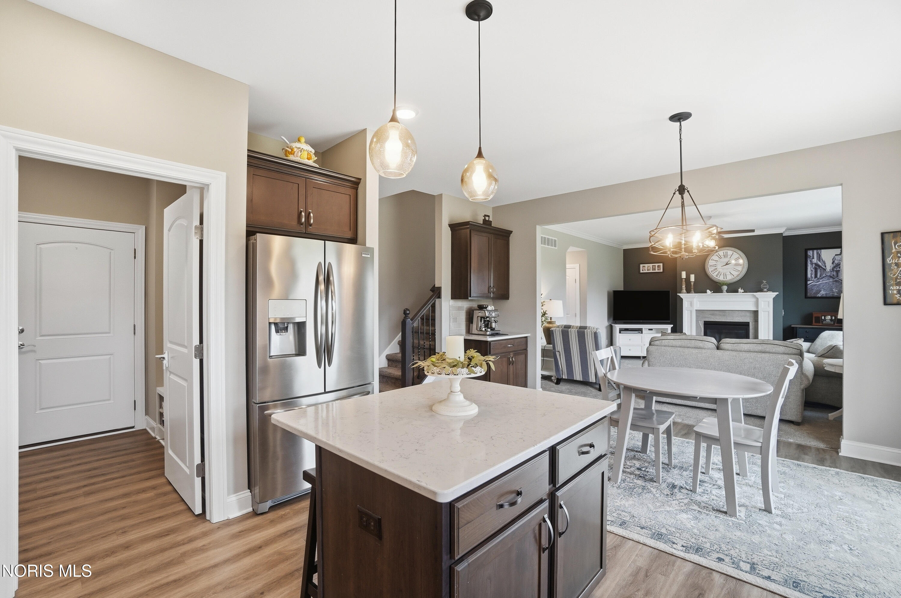 9751 Coopers Hawk Court