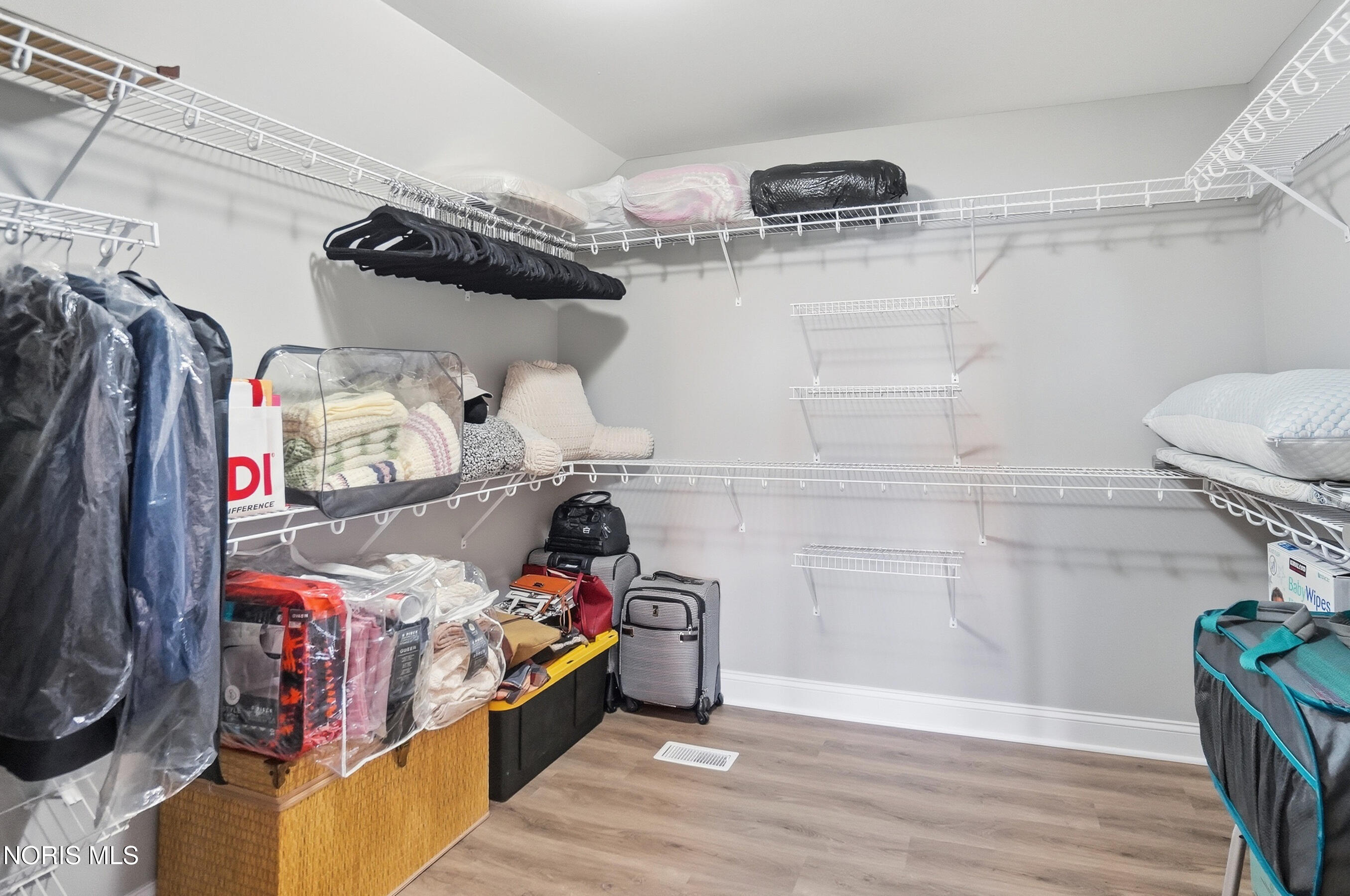 9751 Coopers Hawk Court
