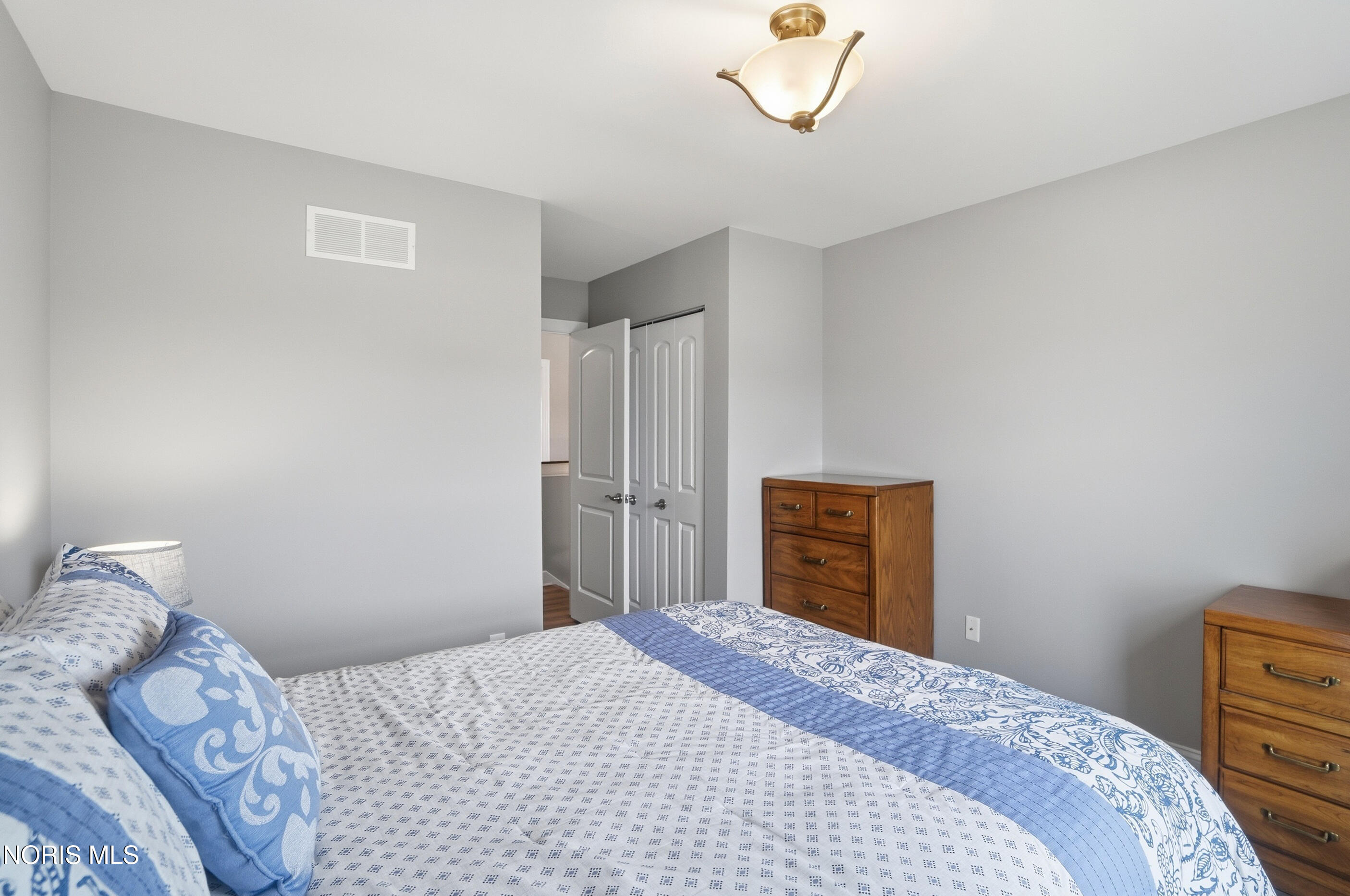 9751 Coopers Hawk Court