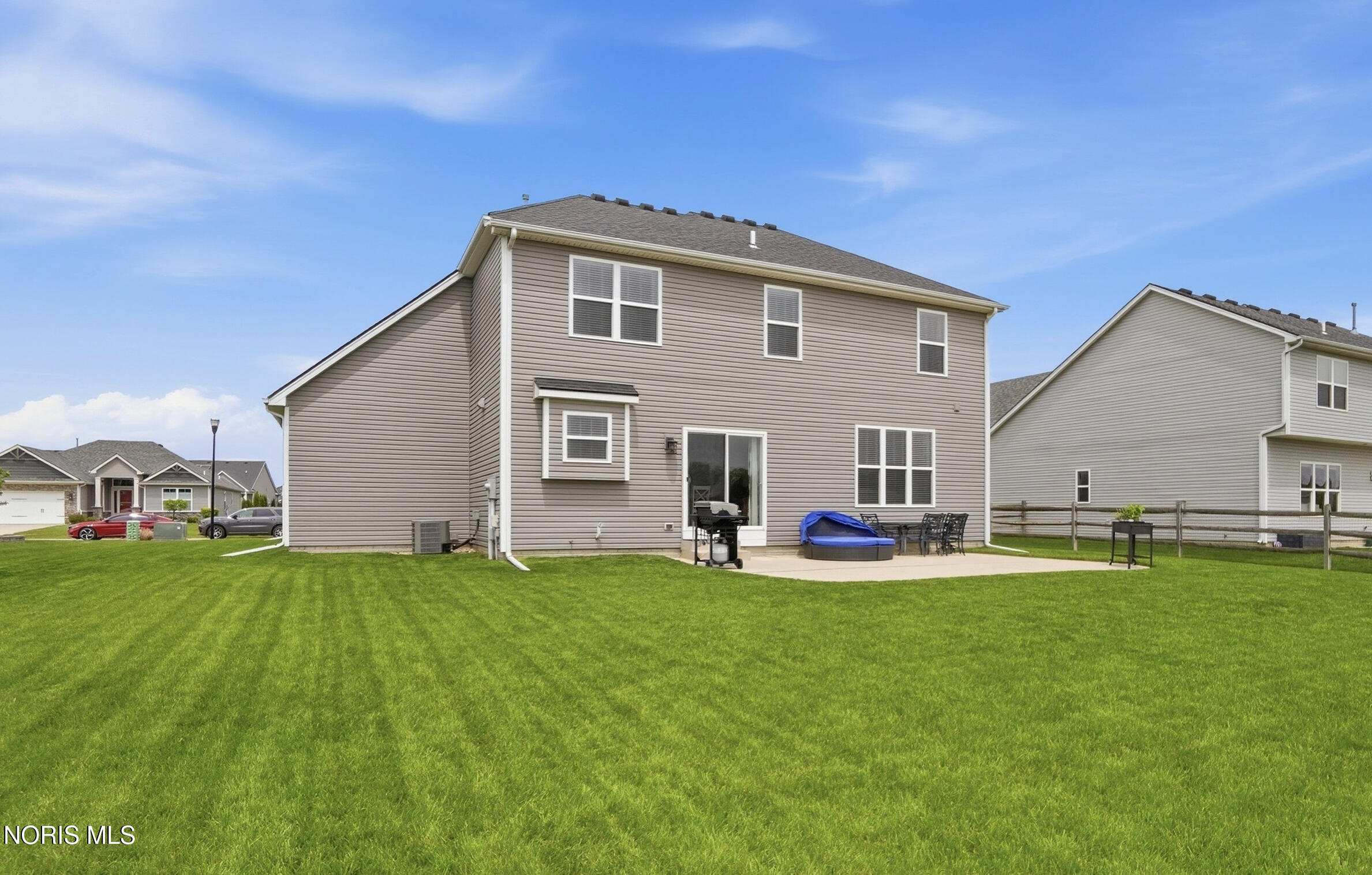 9751 Coopers Hawk Court