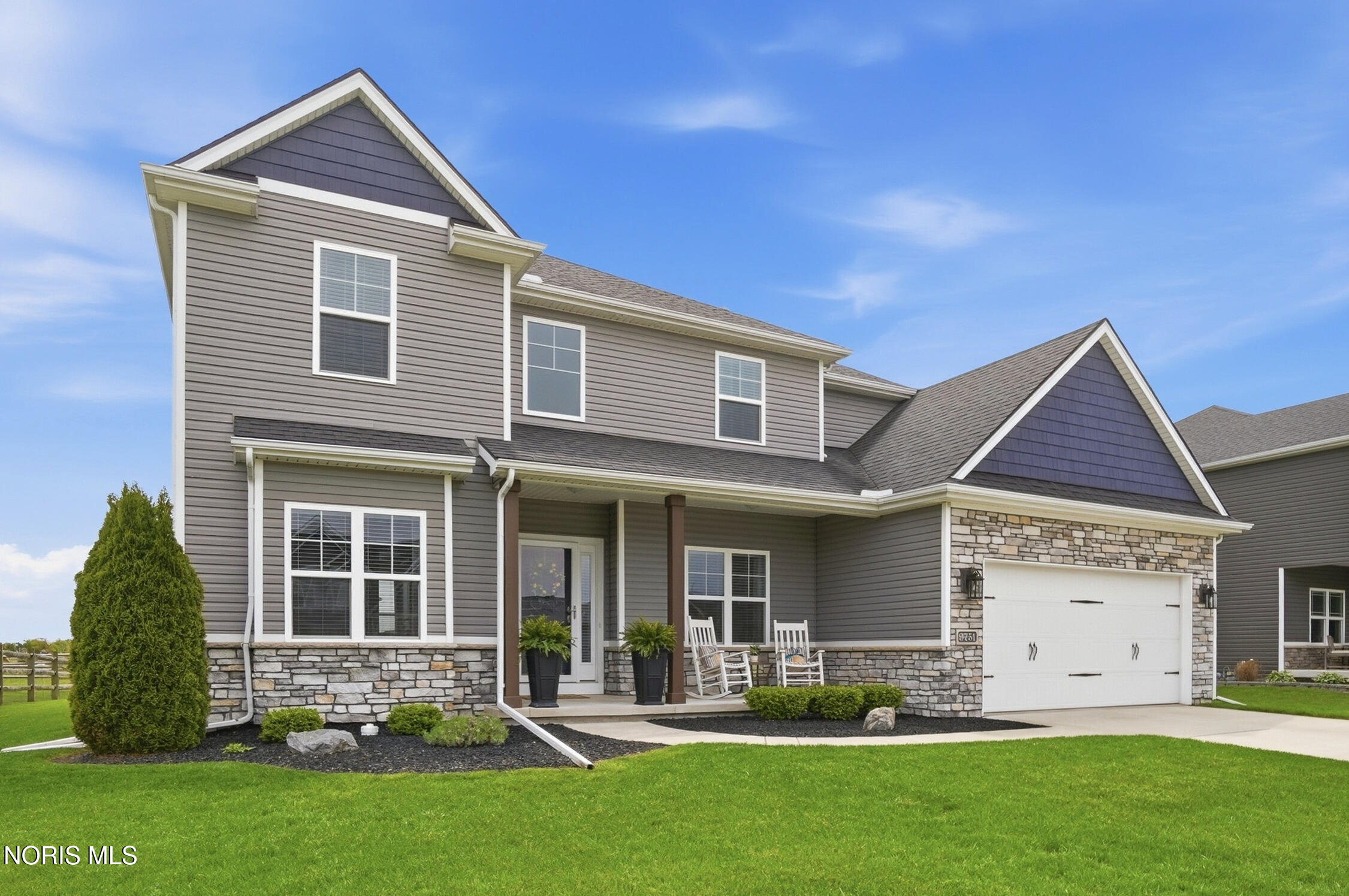 9751 Coopers Hawk Court