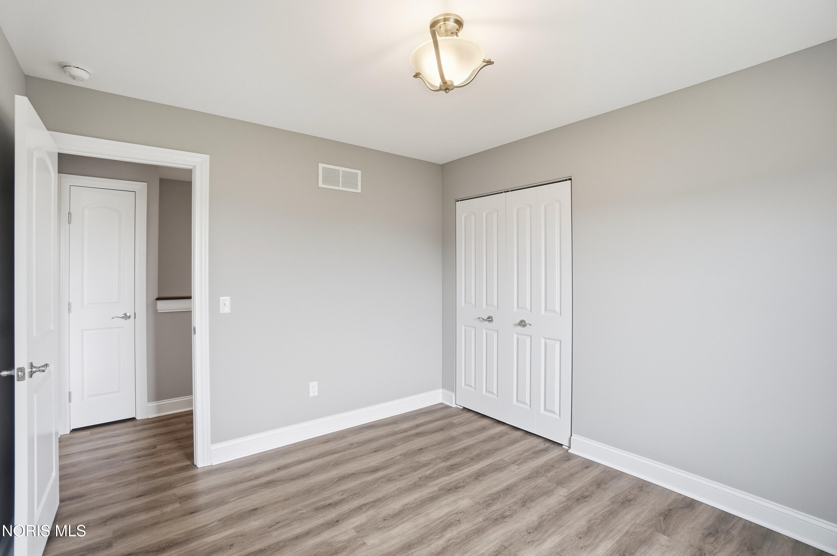 9751 Coopers Hawk Court