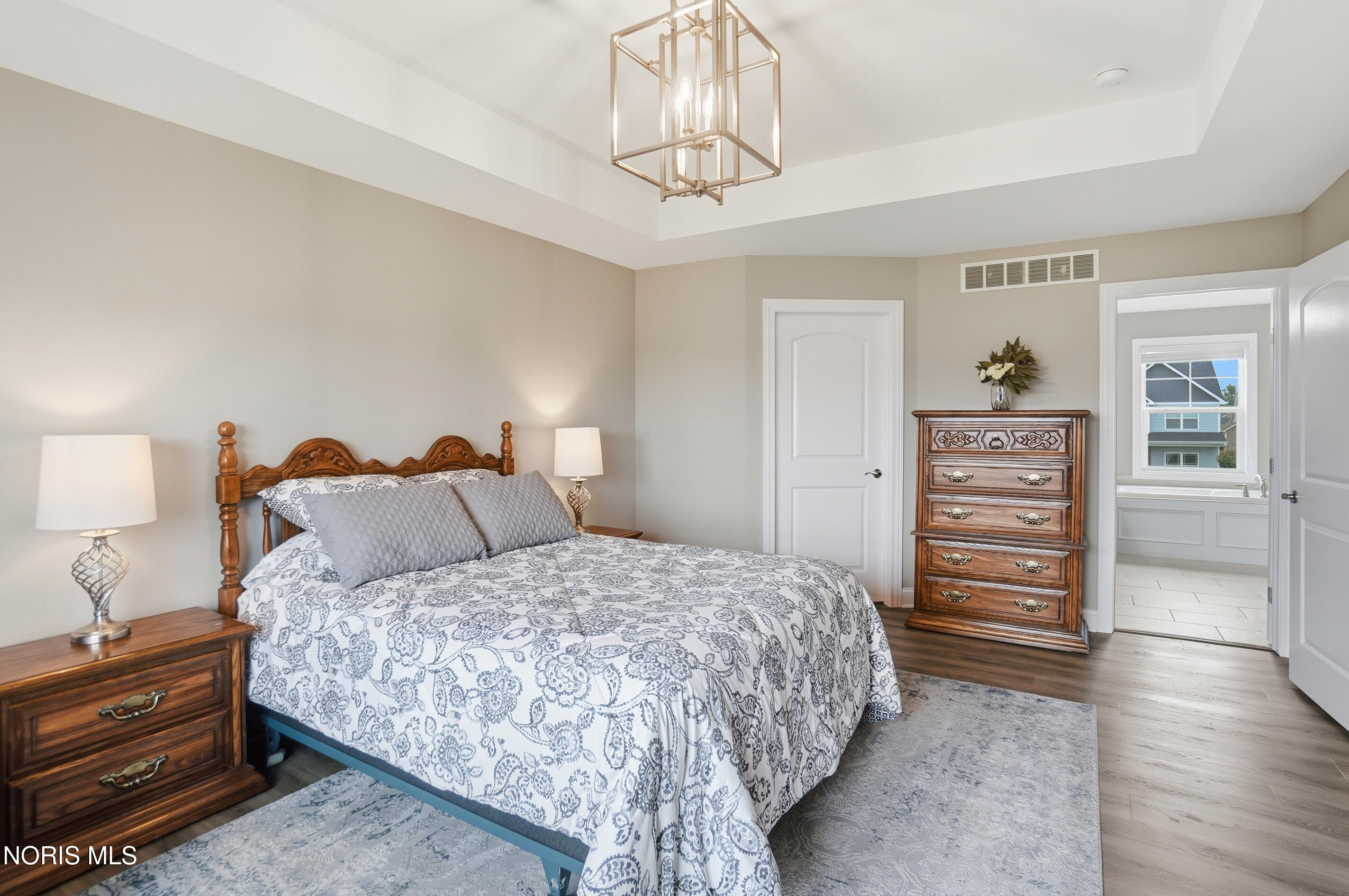 9751 Coopers Hawk Court