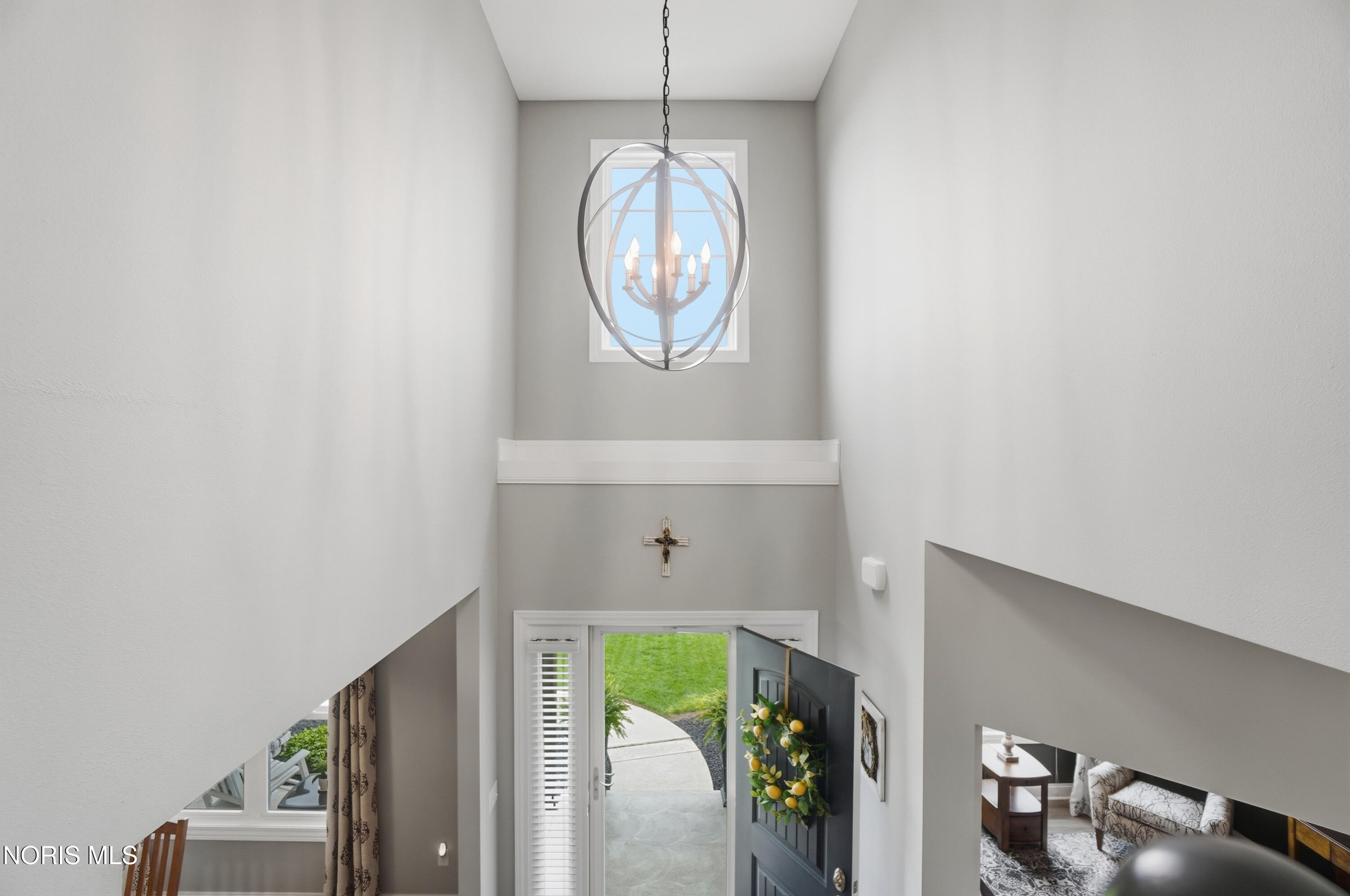 9751 Coopers Hawk Court