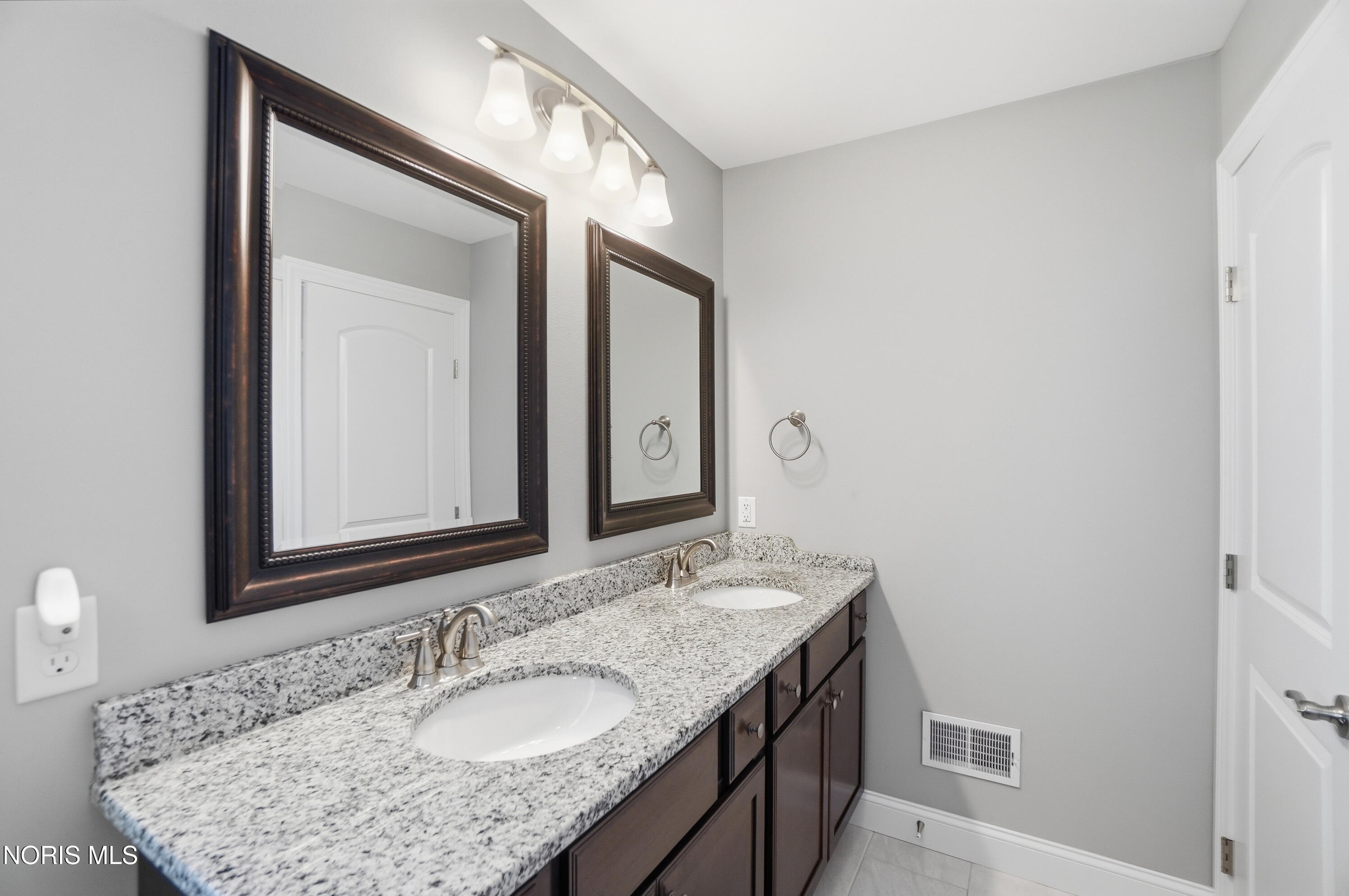 9751 Coopers Hawk Court