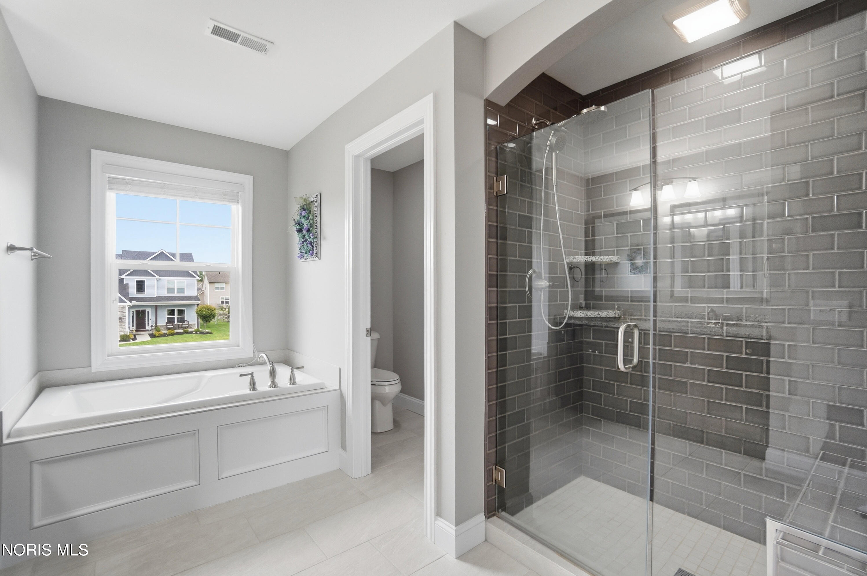 9751 Coopers Hawk Court
