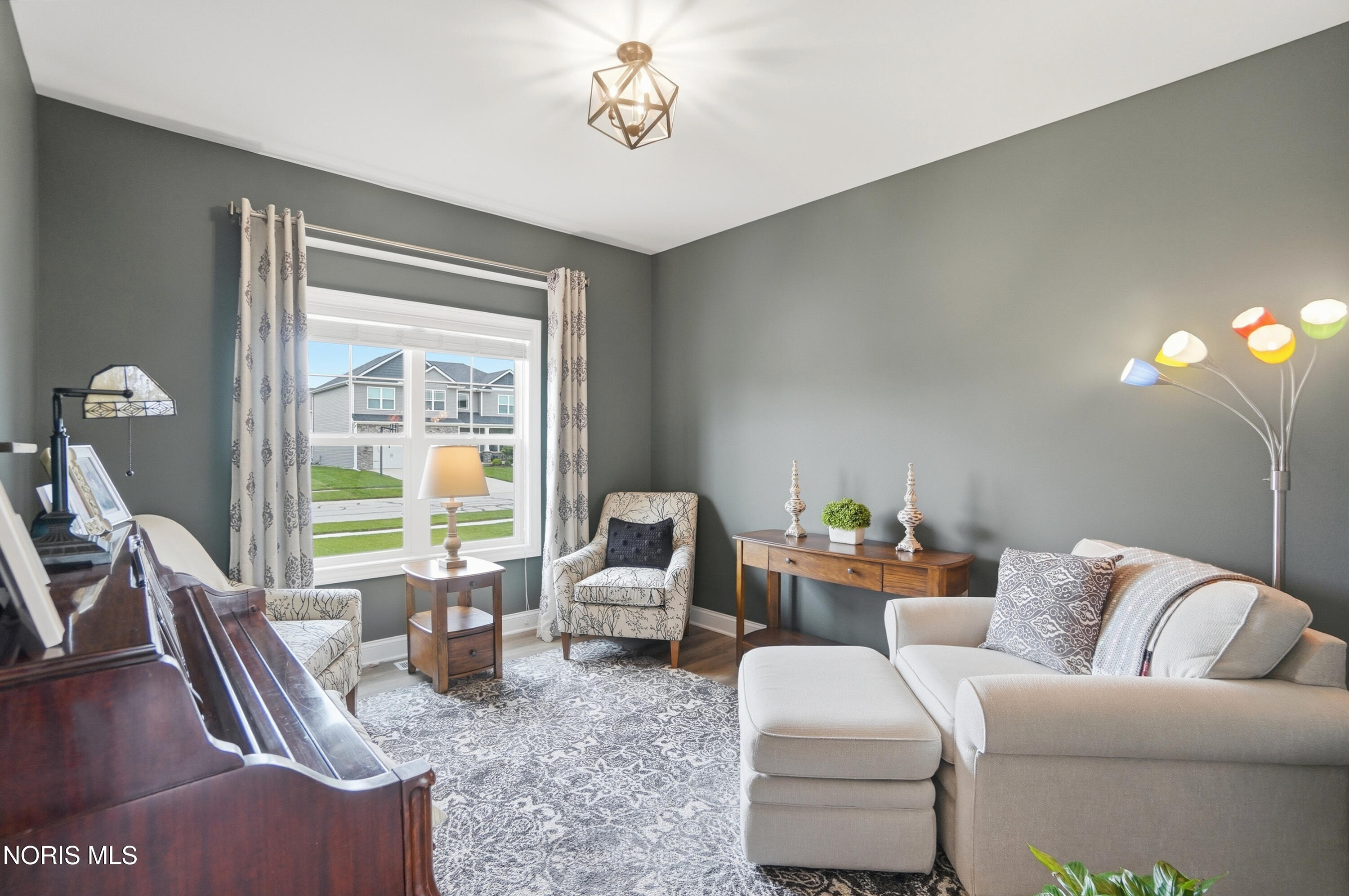 9751 Coopers Hawk Court