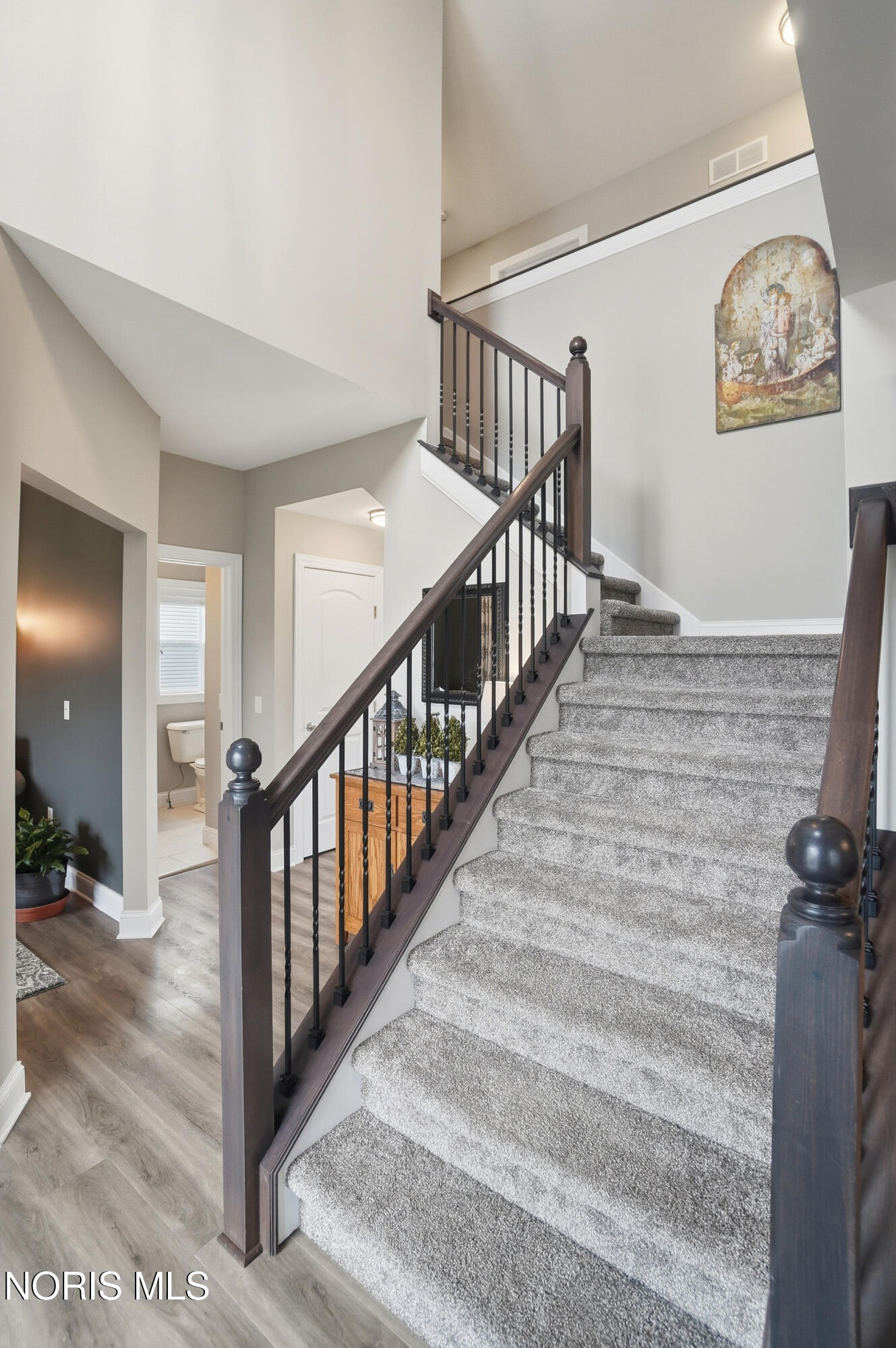9751 Coopers Hawk Court