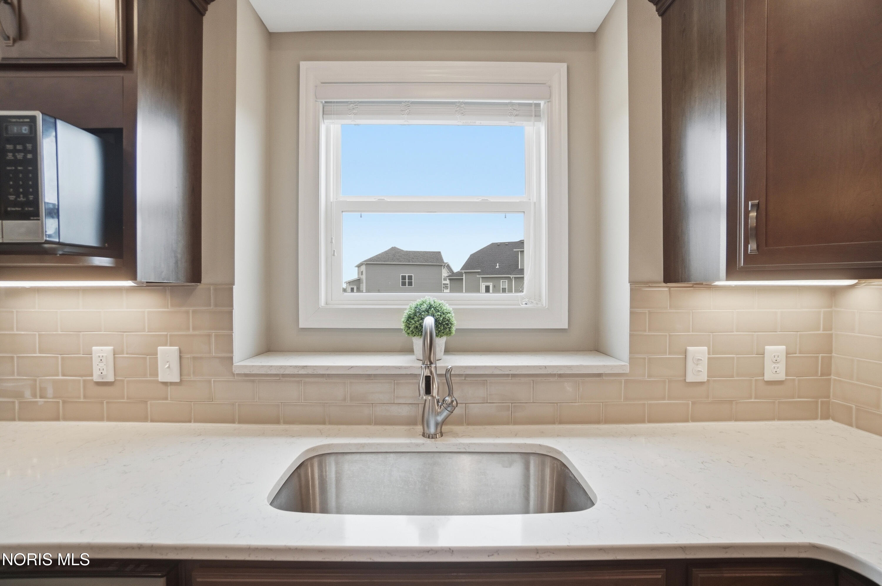 9751 Coopers Hawk Court
