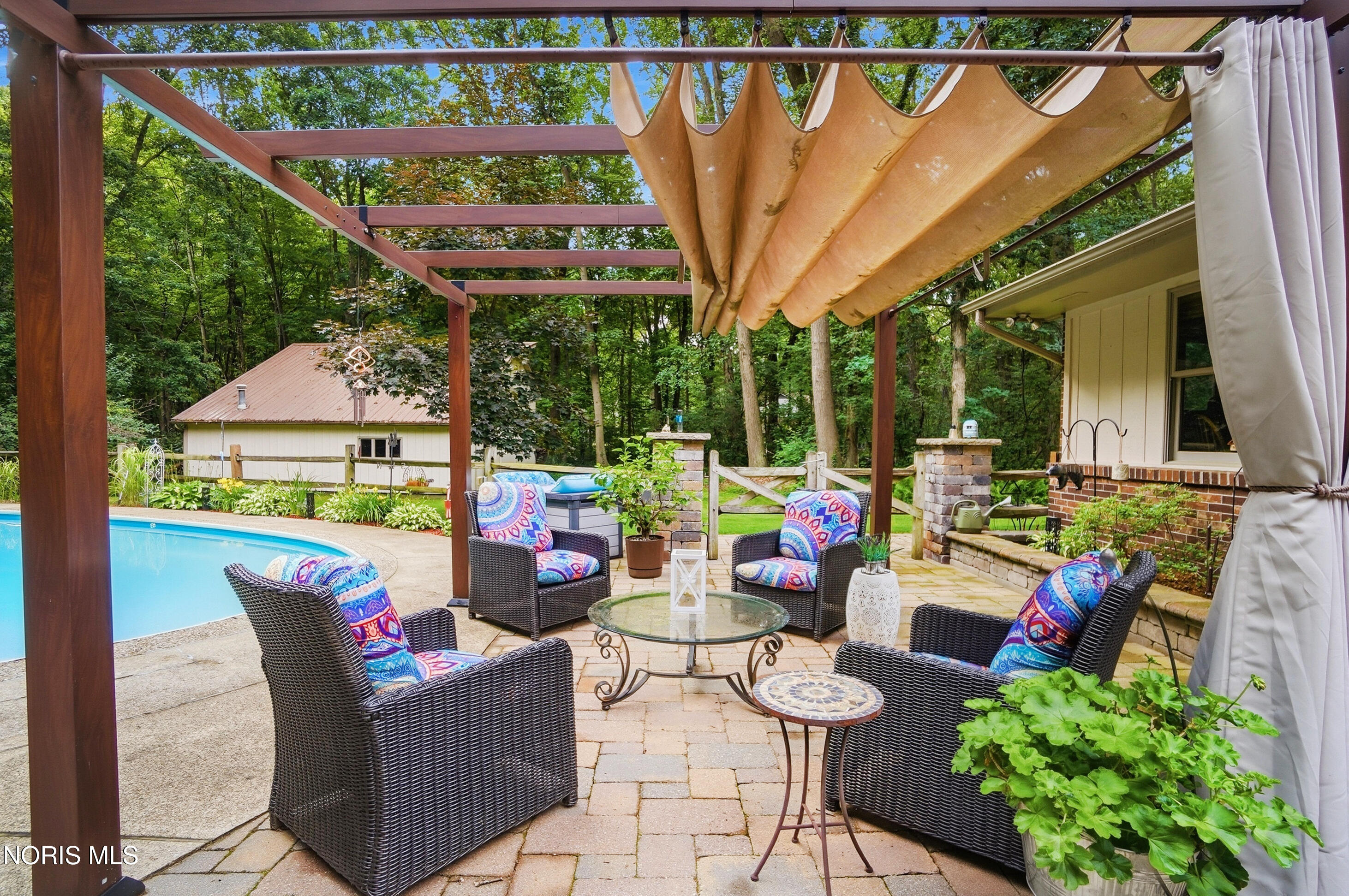 3855 La Plante Road