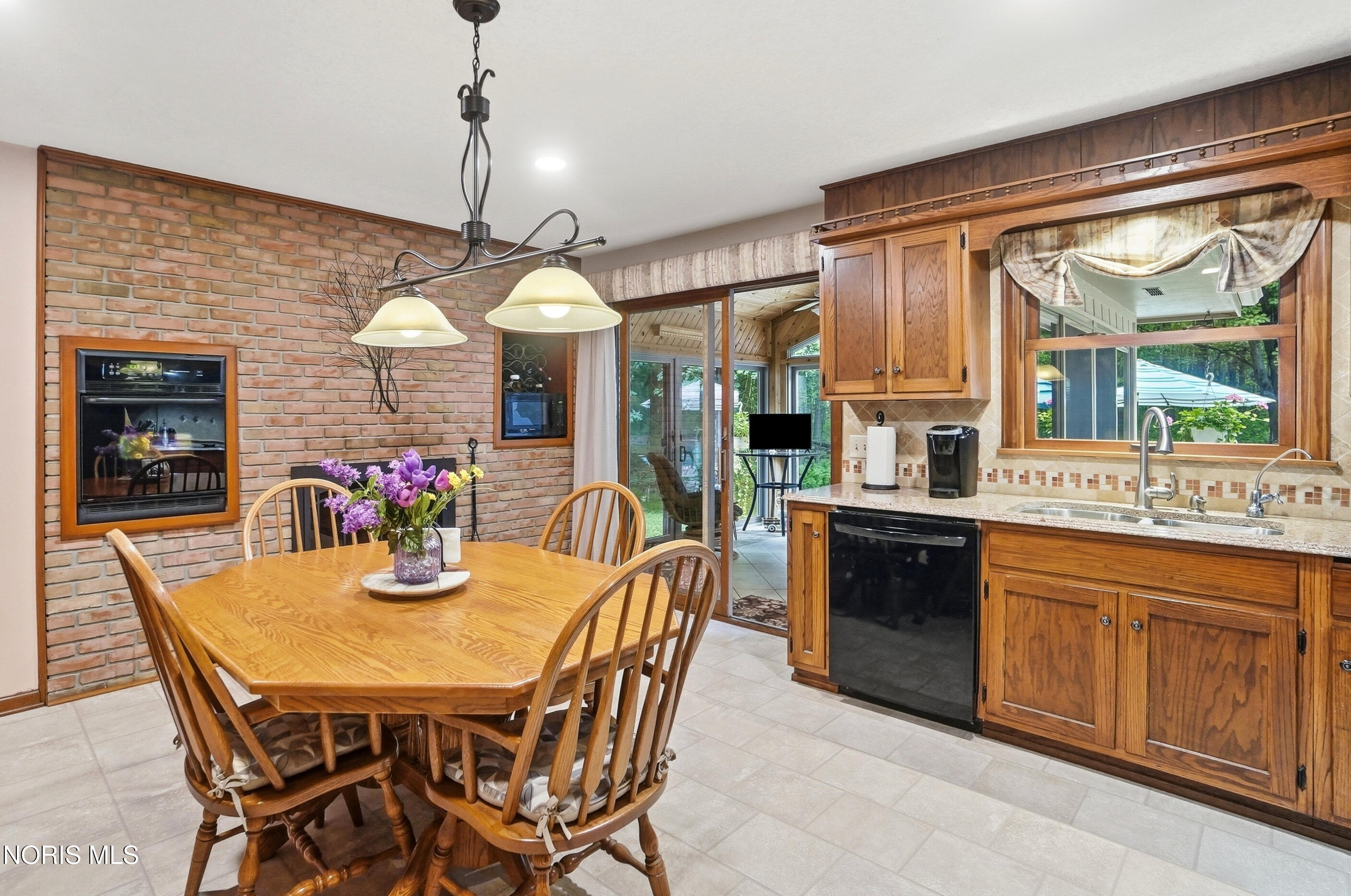 3855 La Plante Road