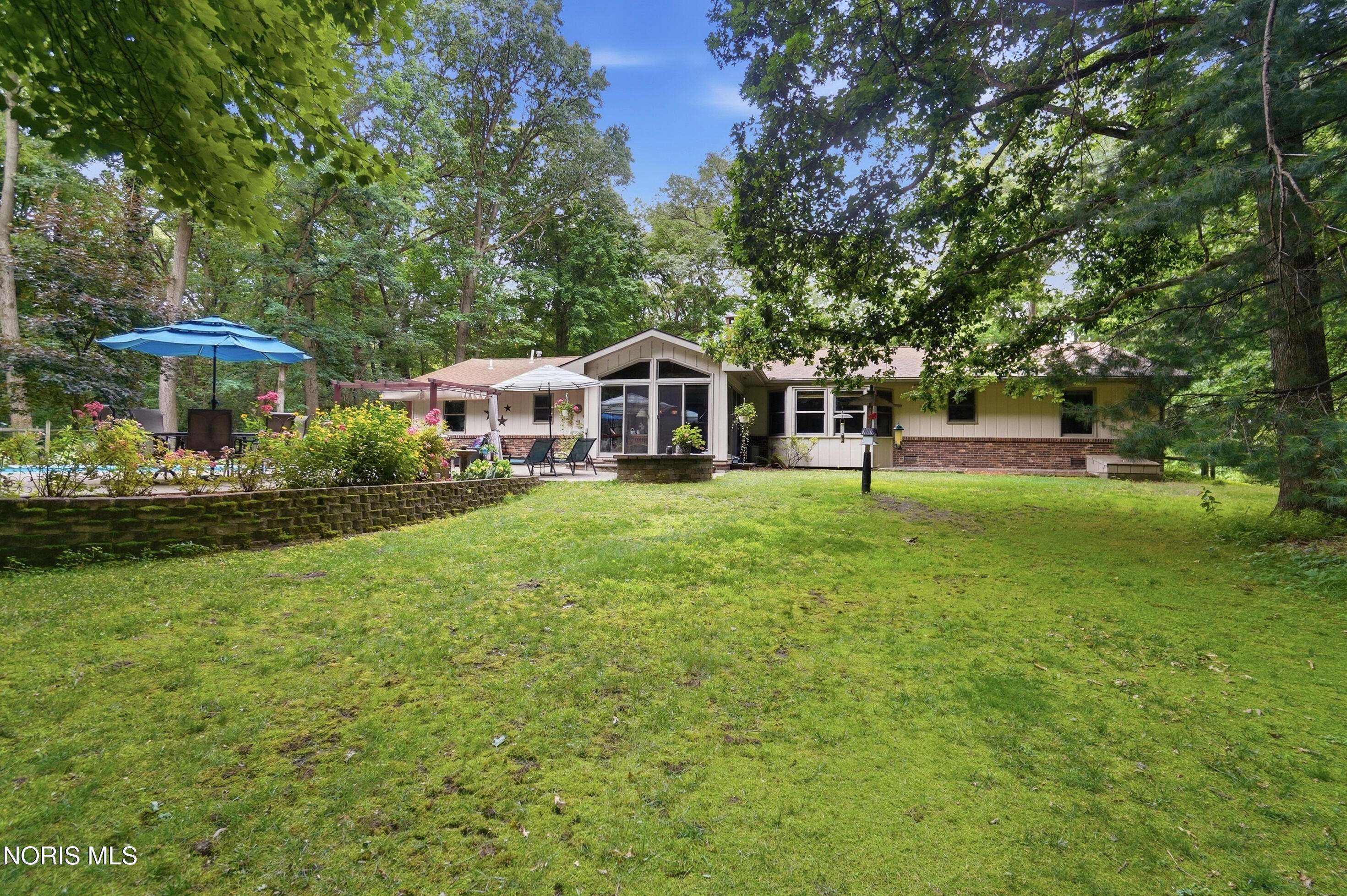 3855 La Plante Road